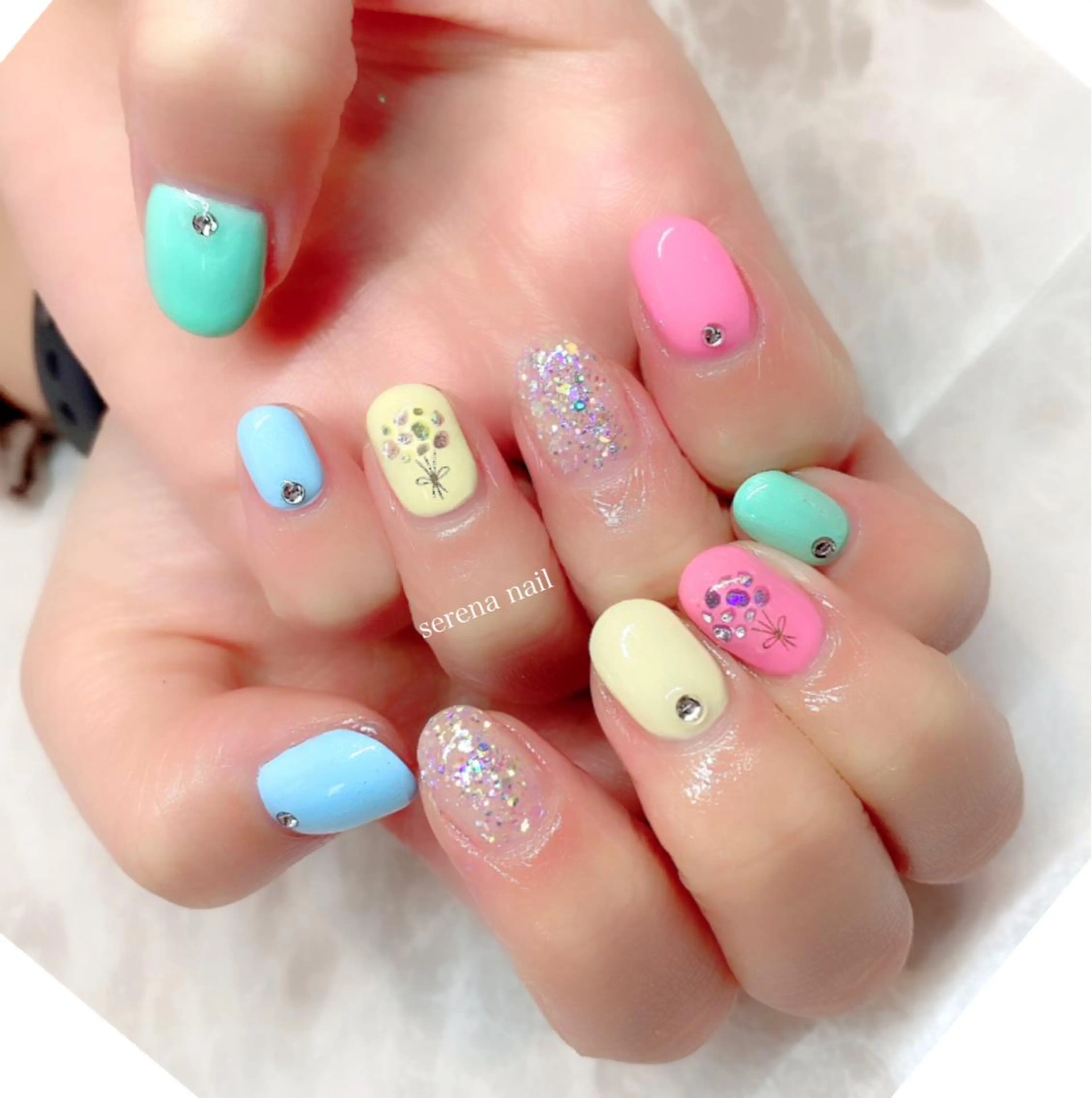 ネイル アートネイル 持ち込み ワンカラーネイル ストーンネイル serena nailのネイルデザイン