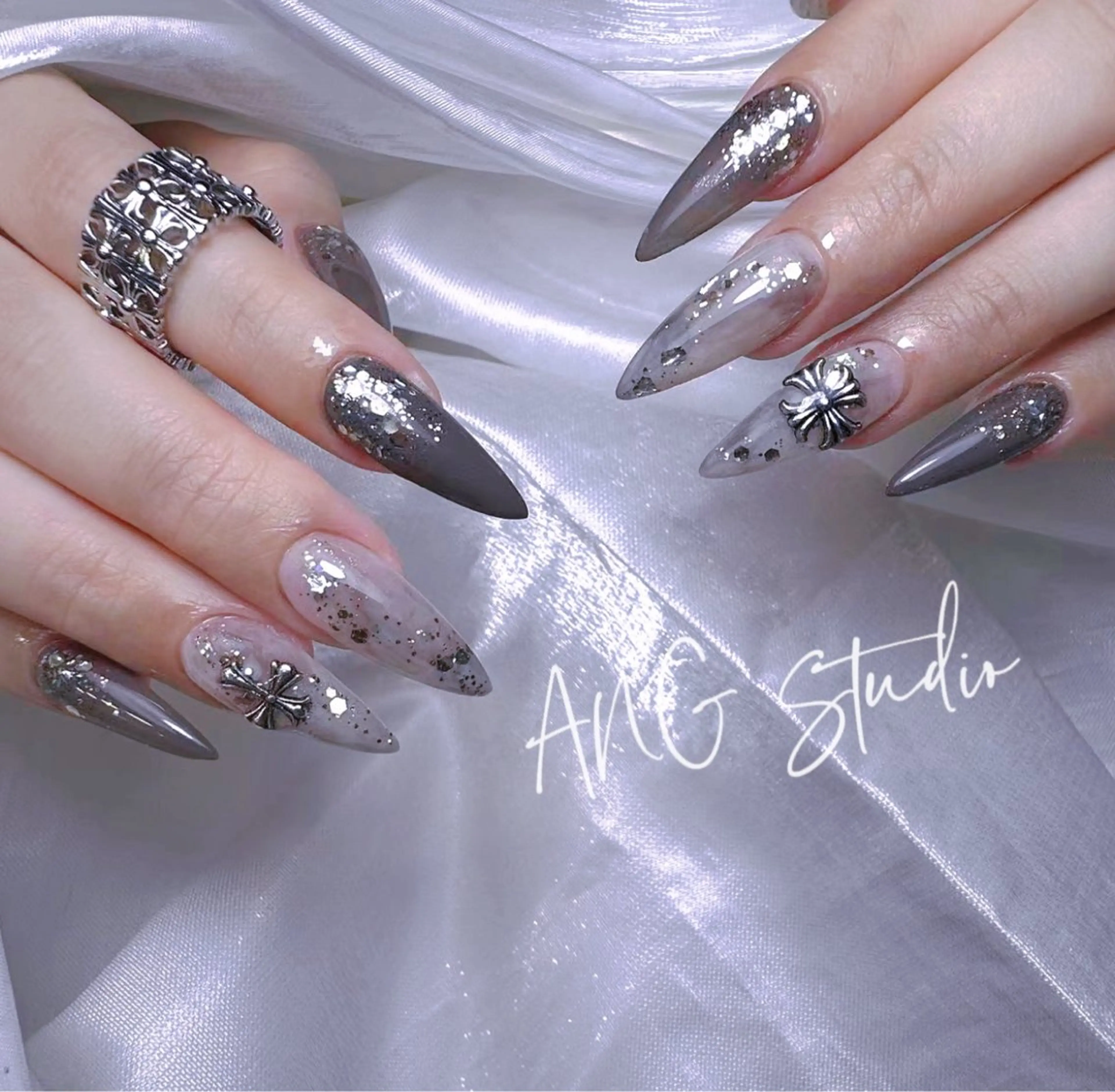 ネイル ハンドネイル ハンドケア ANG Studioのネイルデザイン