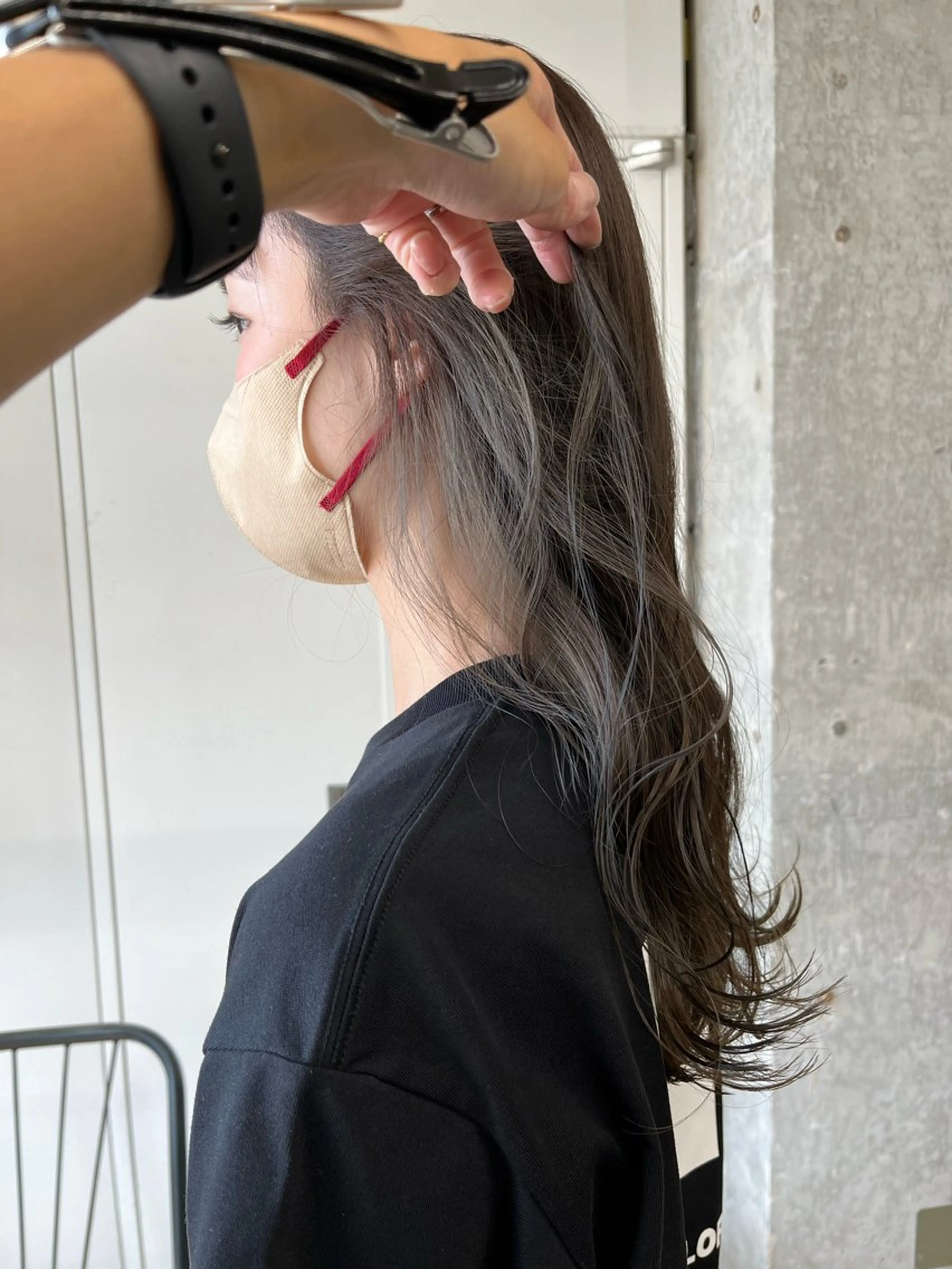 ロング カラー ブリーチ グレージュ 小木曽智美 /ボブ/ショートのヘアスタイル