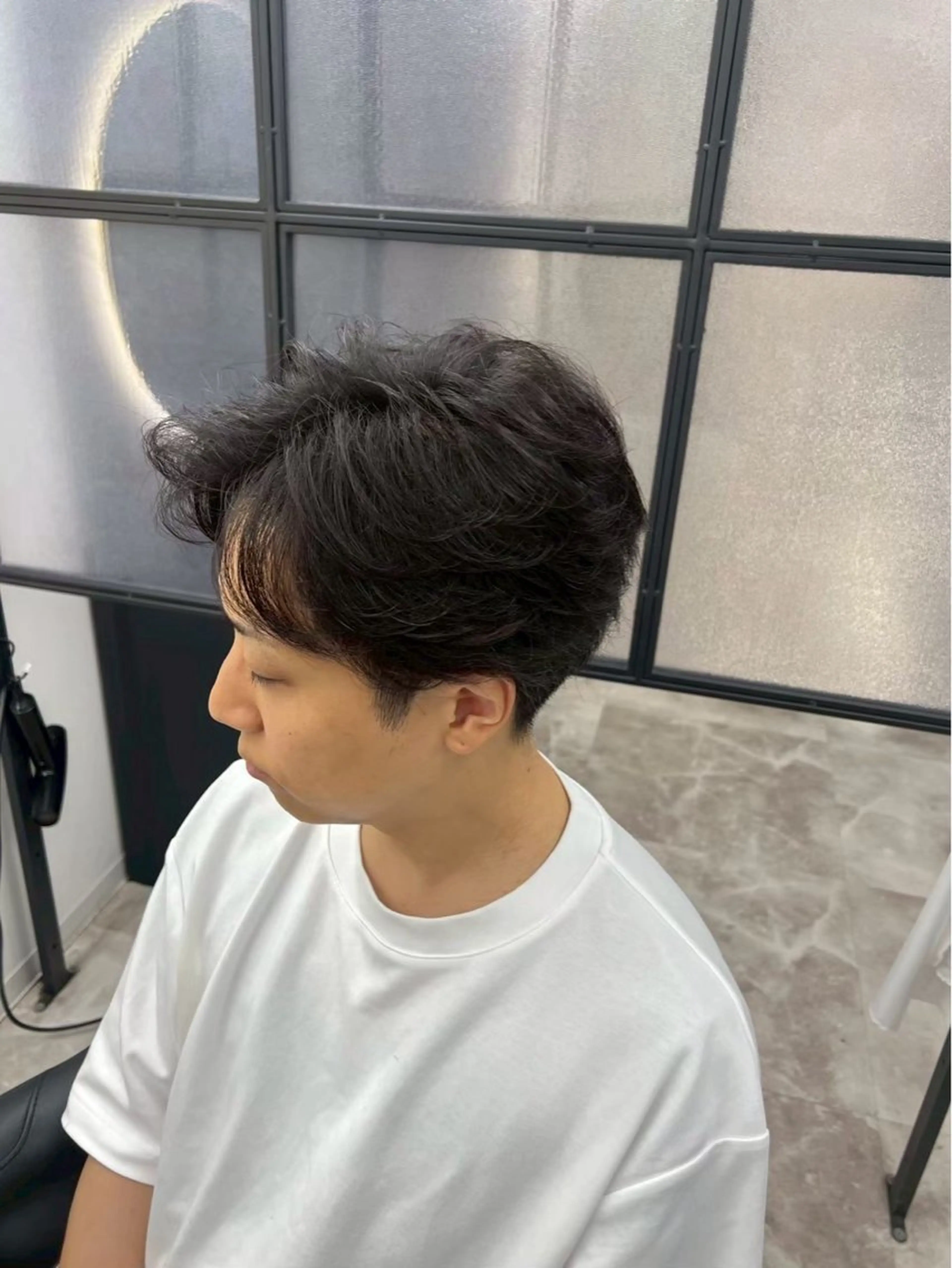 ショート カット パーマ Notoミルクティー グレージュカラーのヘアスタイル