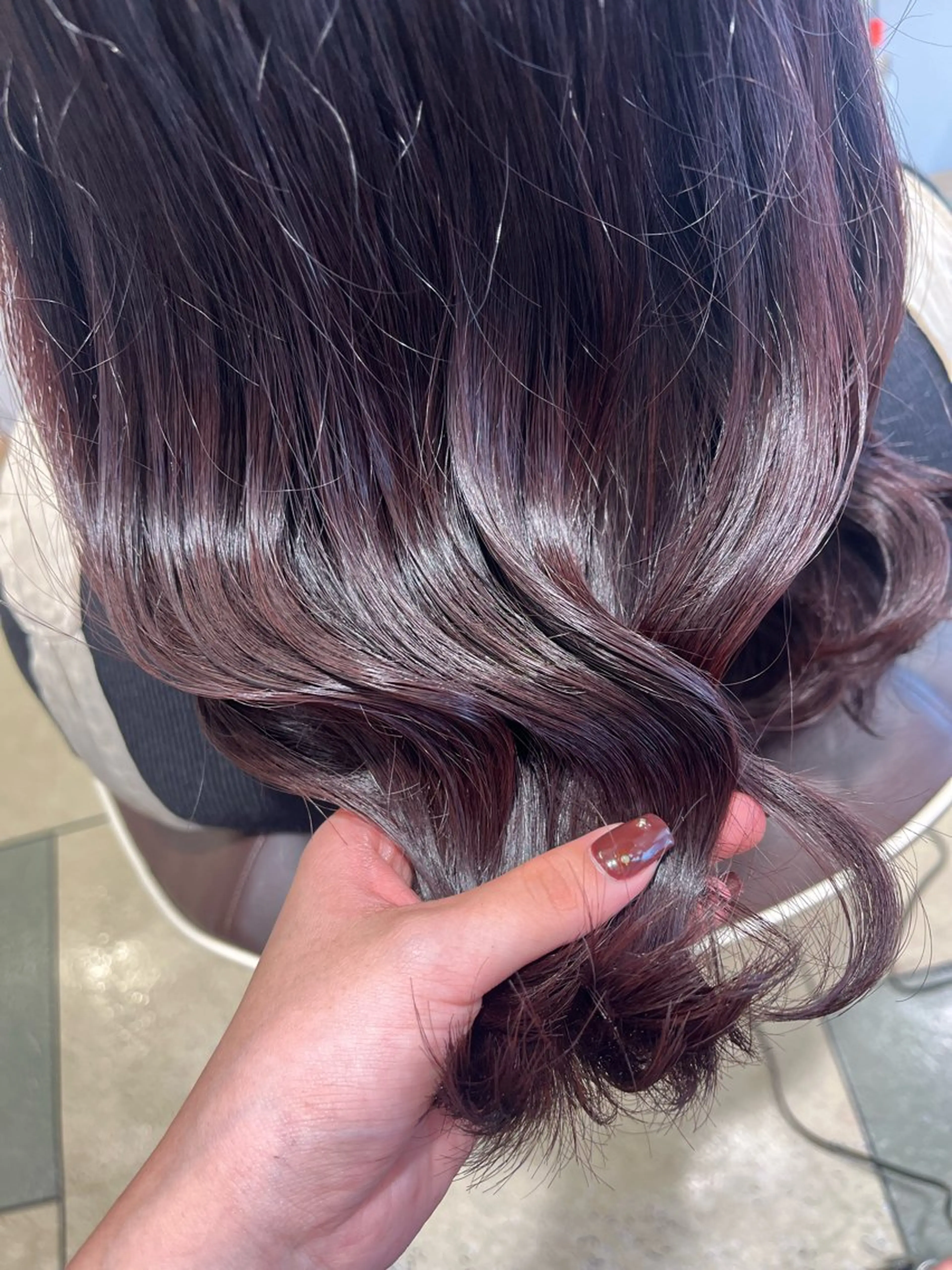 ミディアム カラー カット ヘアカラー トリートメント ベージュカラー⌇﻿ くびれヘア.𐙚心音のヘアスタイル