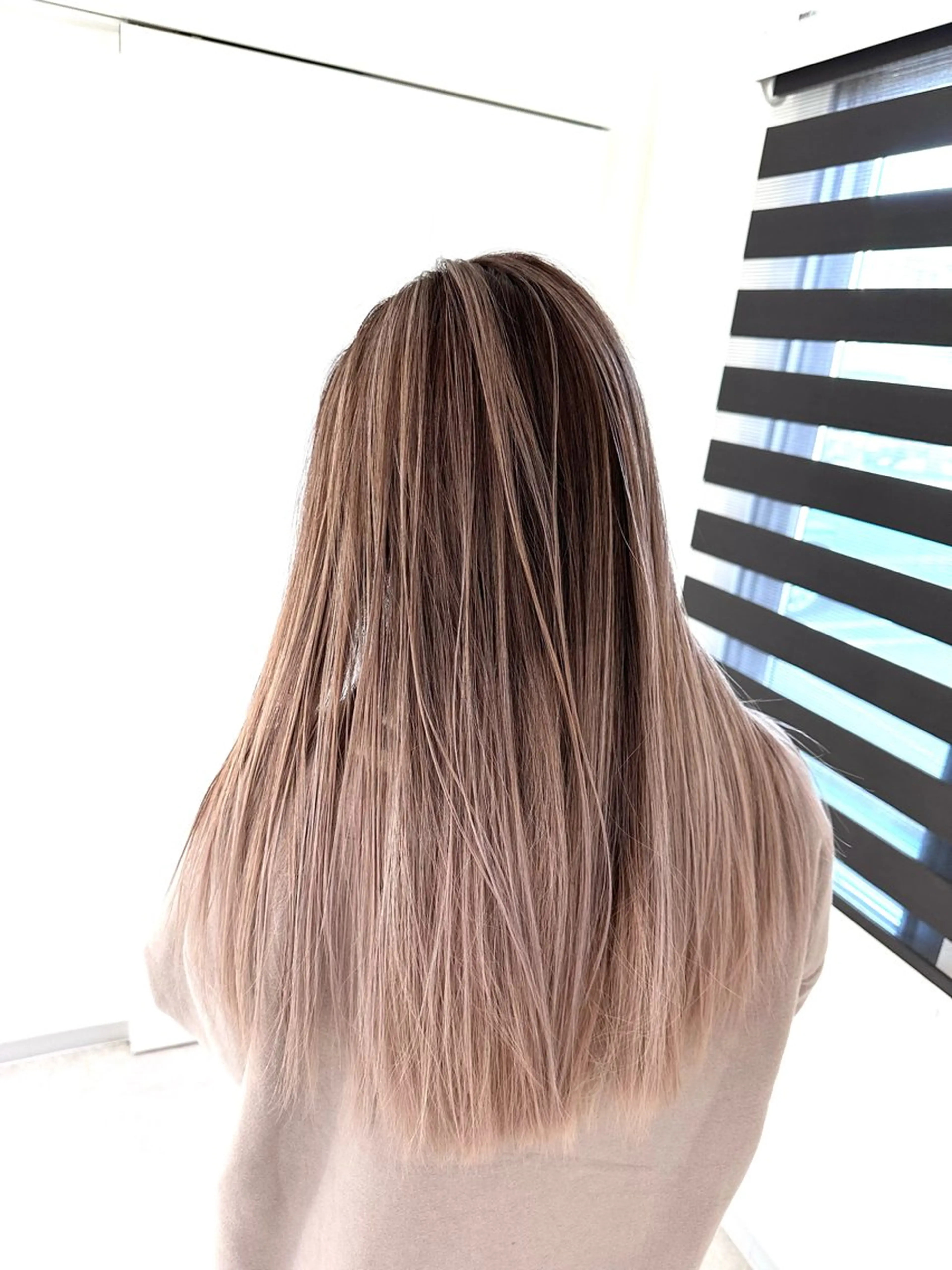 ロング カラー ヘアカラー 加藤 佑二のヘアスタイル