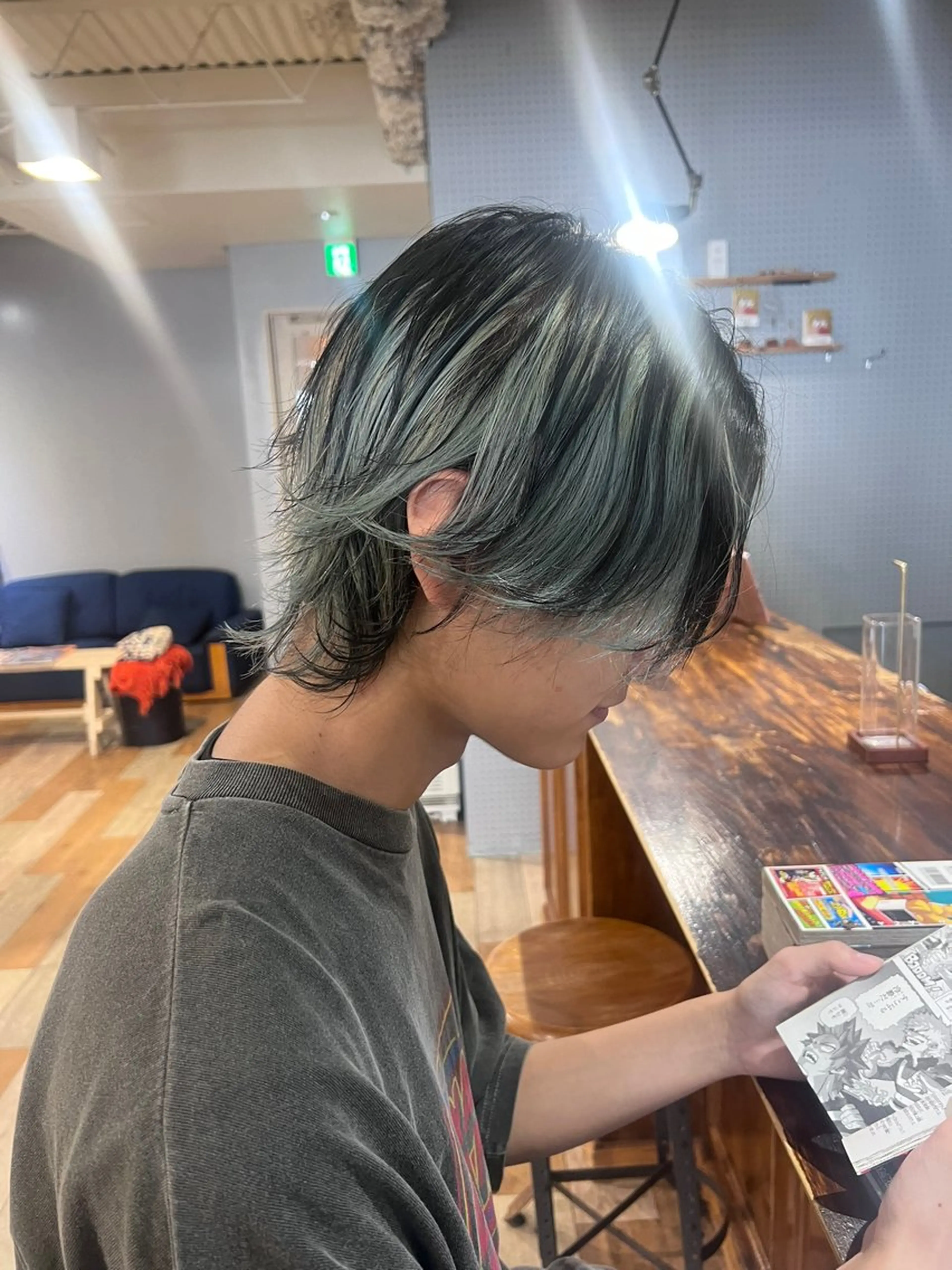 ミディアム カラー メンズ メンズデザインカット メンズインナーカラー メンズウルフカット デザインカラー インナーカラー ヘアカラー トリートメント 🌈デザインヘア職人 Kaede🌈のヘアスタイル