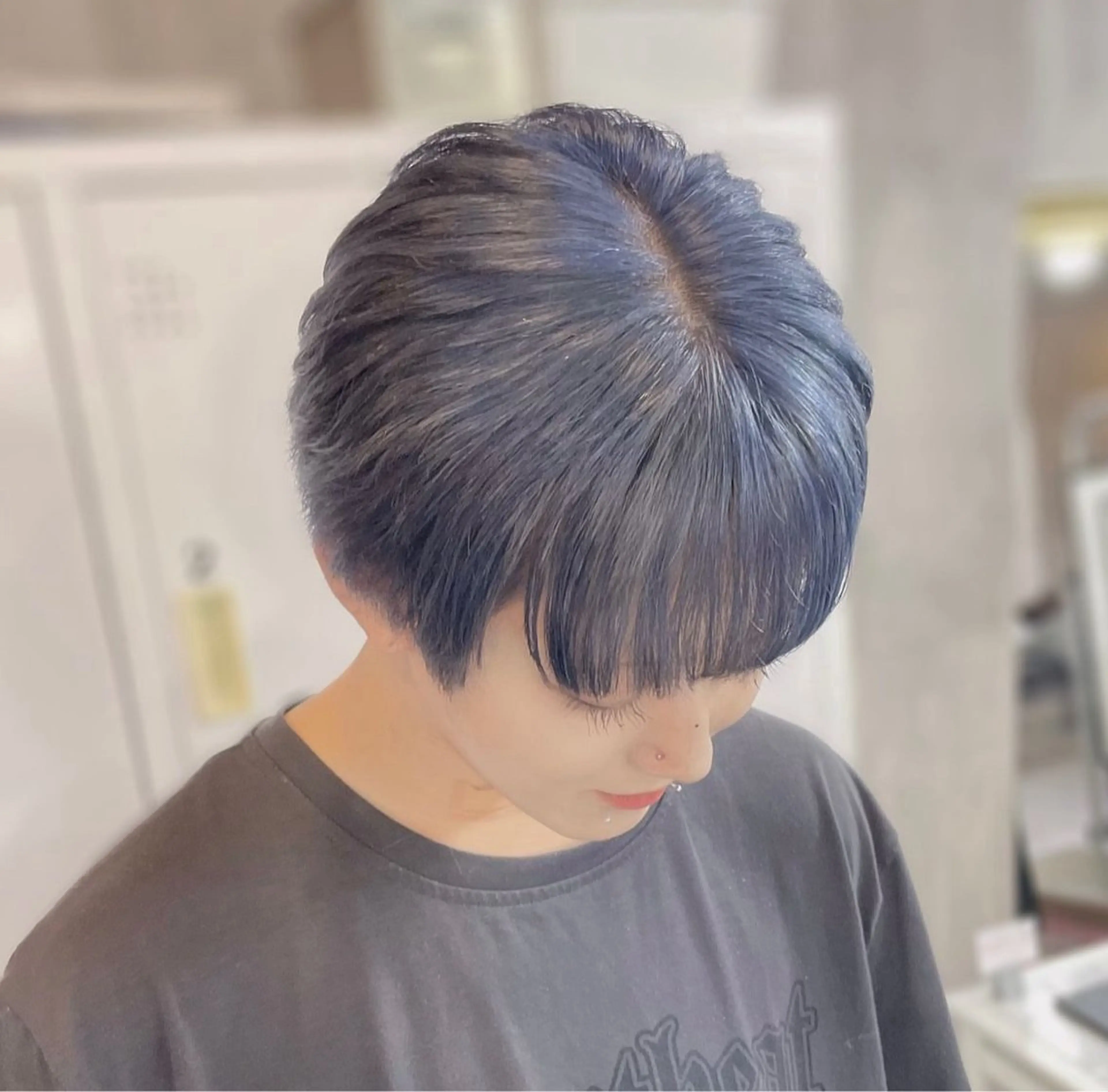 ショート カラー シールエクステ ブリーチ ブルーカラー ダブルカラー ハイトーンカラー MIRAC所属・Ryoichi⛓️ 韓国ヘア/ハイトーンのヘアスタイル