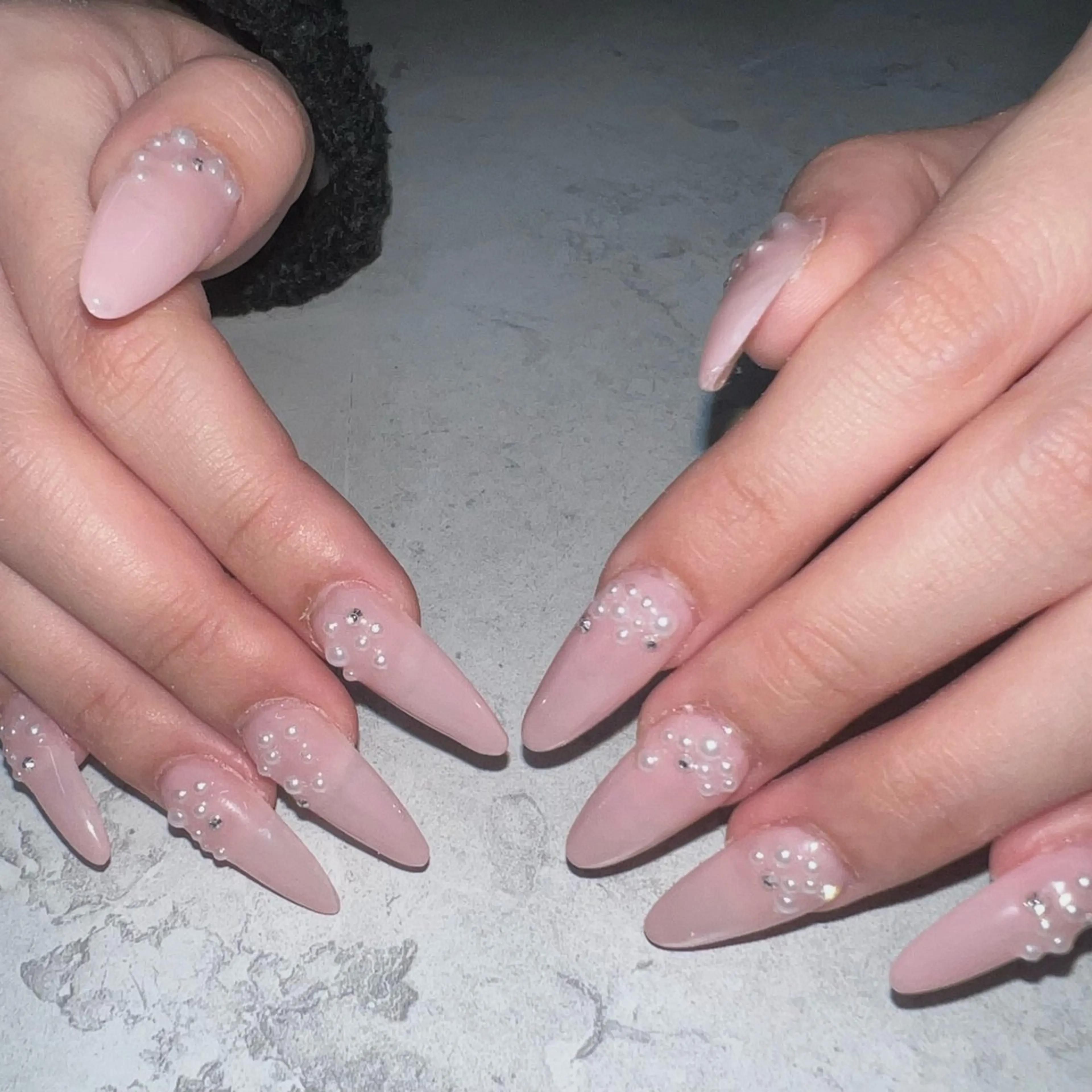 ネイル ストーンネイル ハンドネイル 谷井 清嘉のネイルデザイン