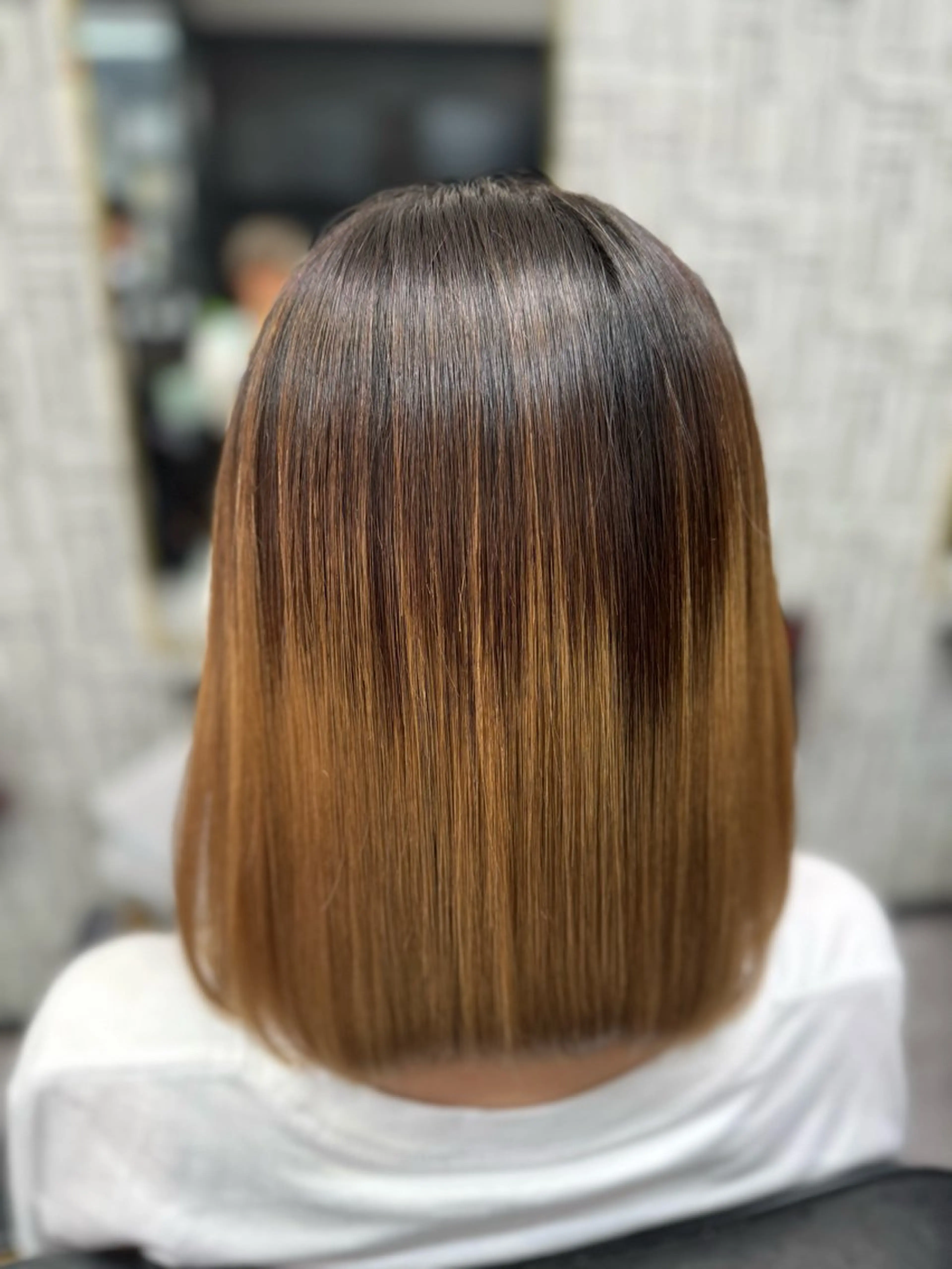 セミロング カット 縮毛矯正 トリートメント 篠原 侑作のヘアスタイル