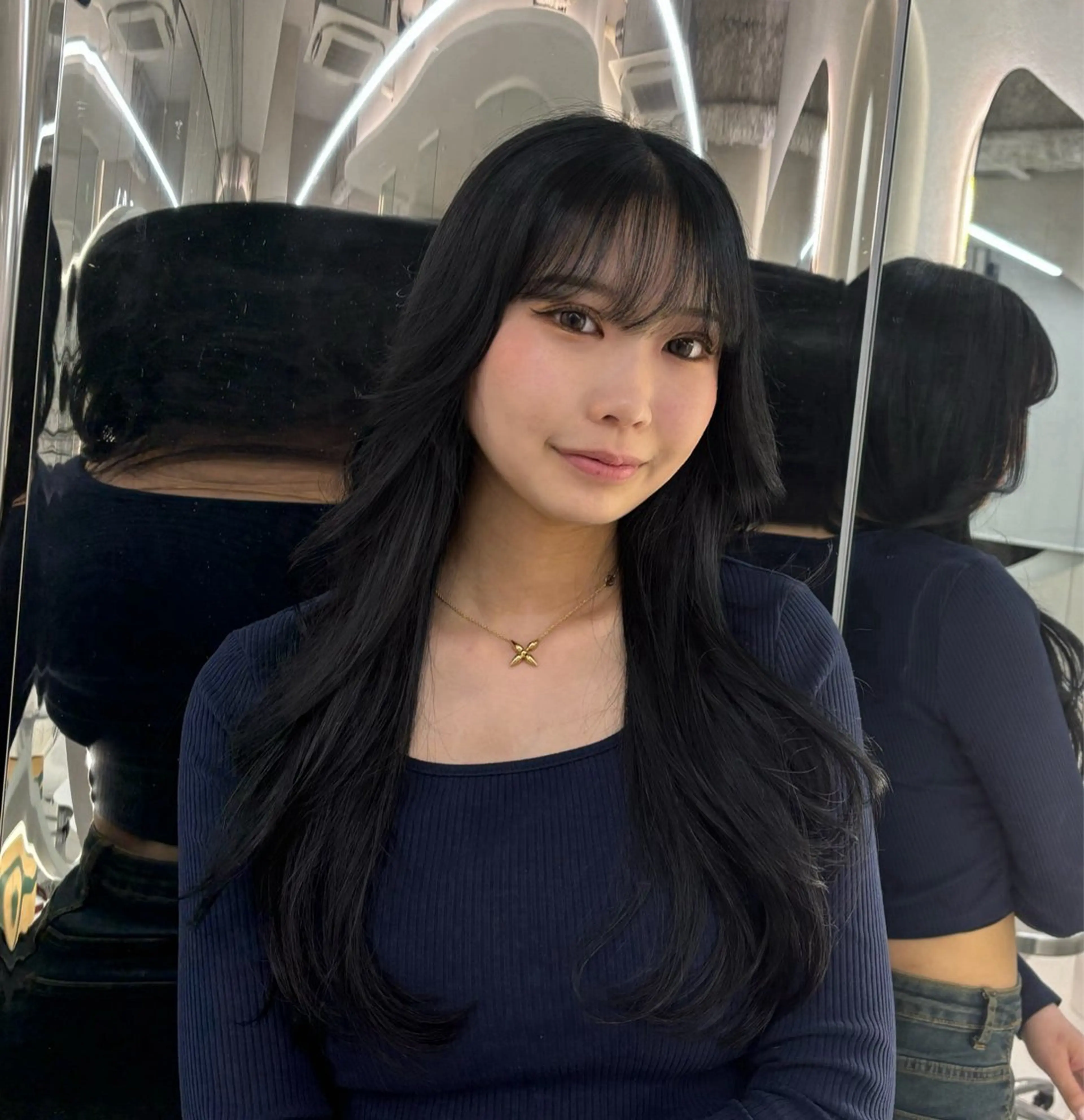 ロング カラー ヘアカラー GAGA Hinaのヘアスタイル