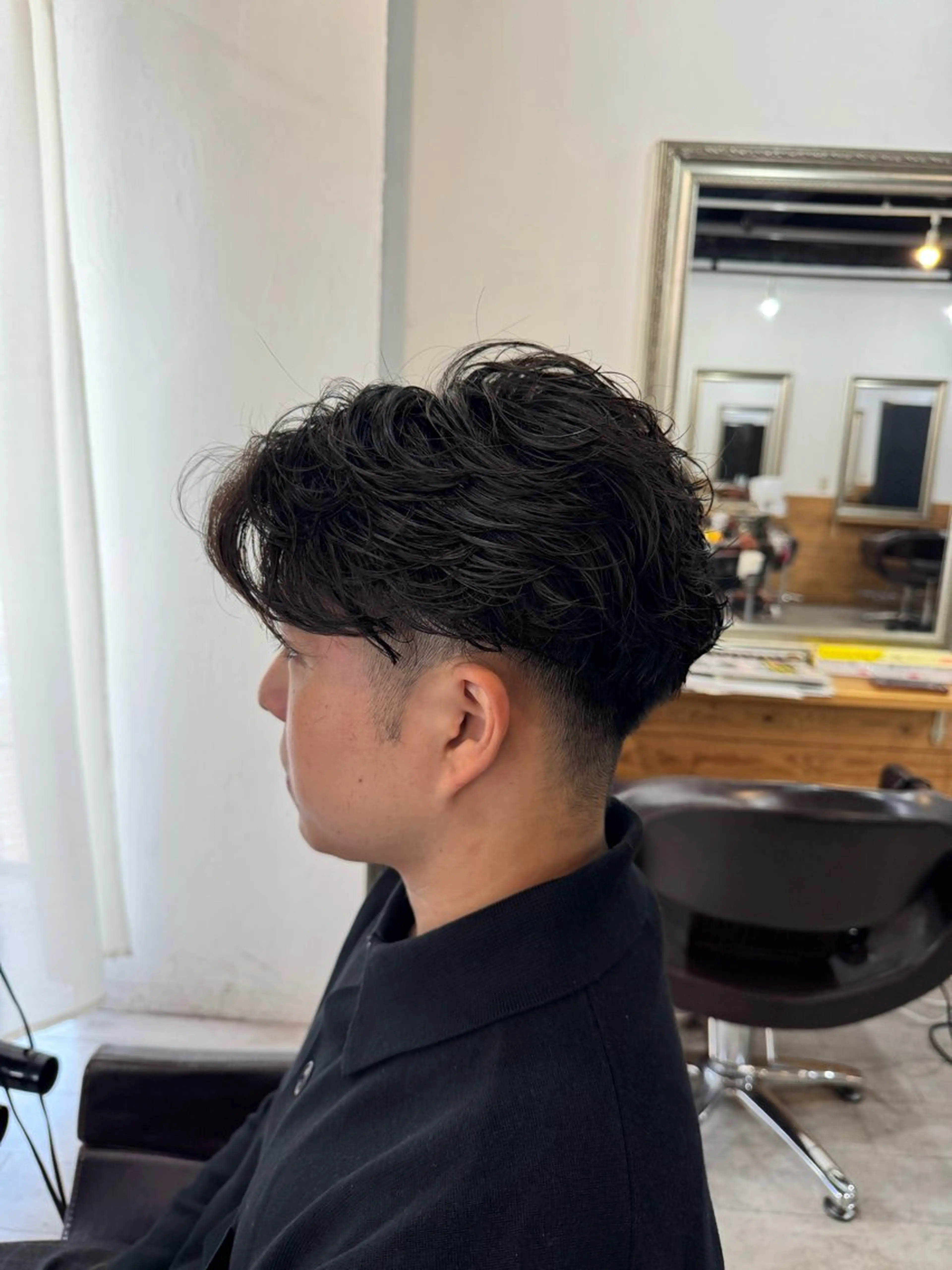 パーマ メンズ メンズパーマ Men’s  salon ANSWER所属・SHIZUKU 大阪短髪フェードのヘアスタイル