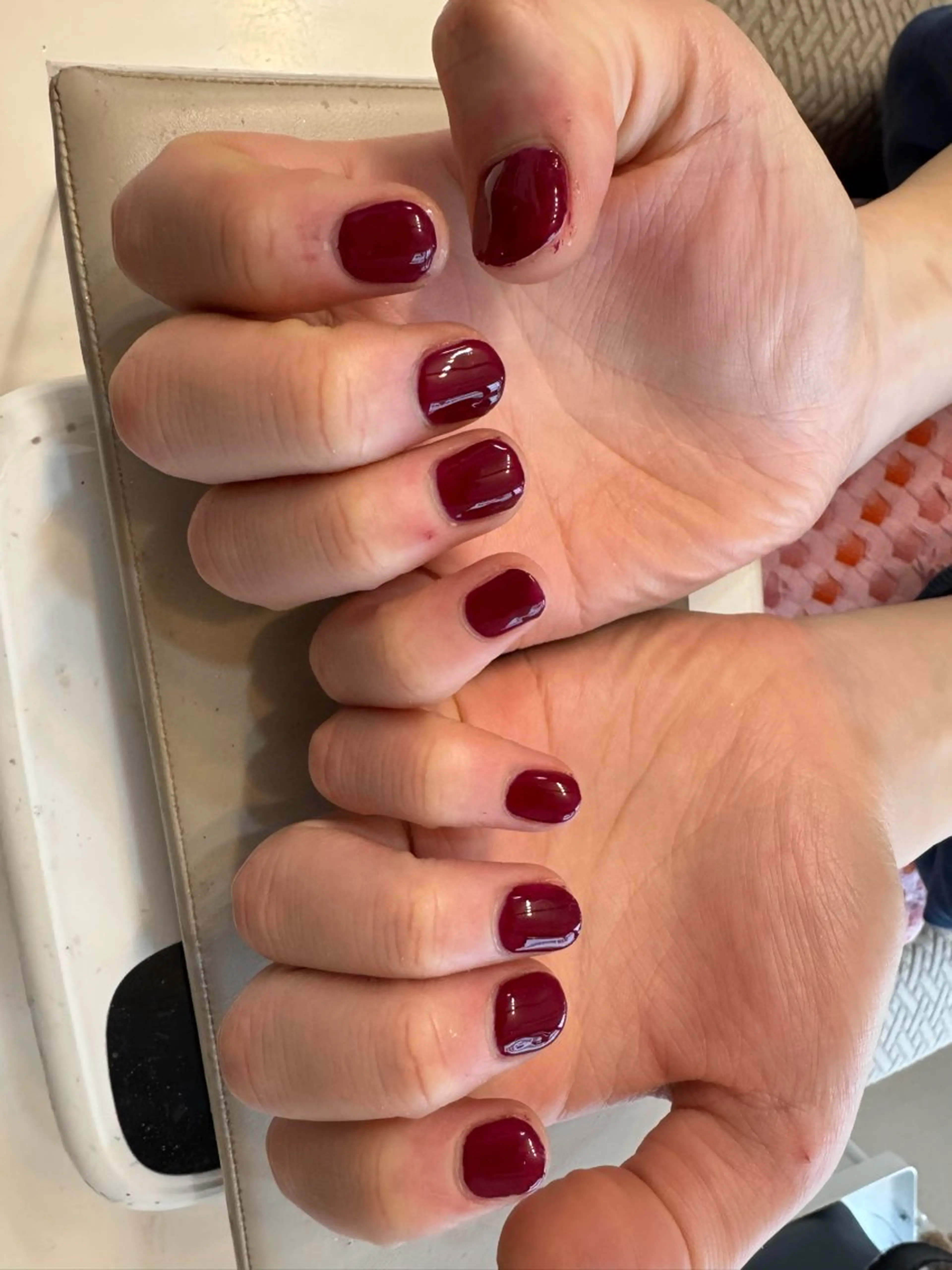 ネイル 赤色 ショートネイル 【カメレオン】宇野 恵のネイルデザイン