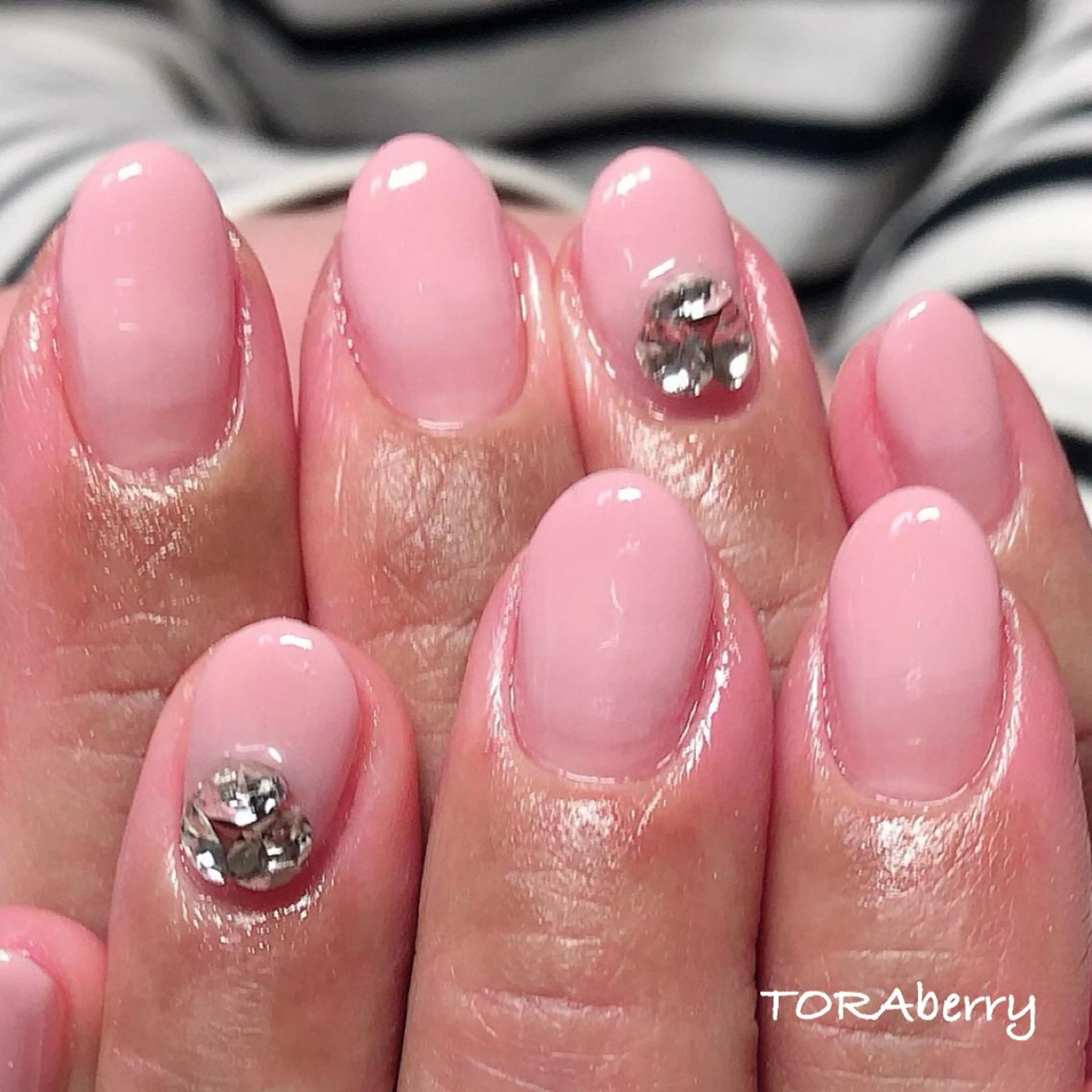 ネイル ハンドネイル ネイリスト なつみのネイルデザイン