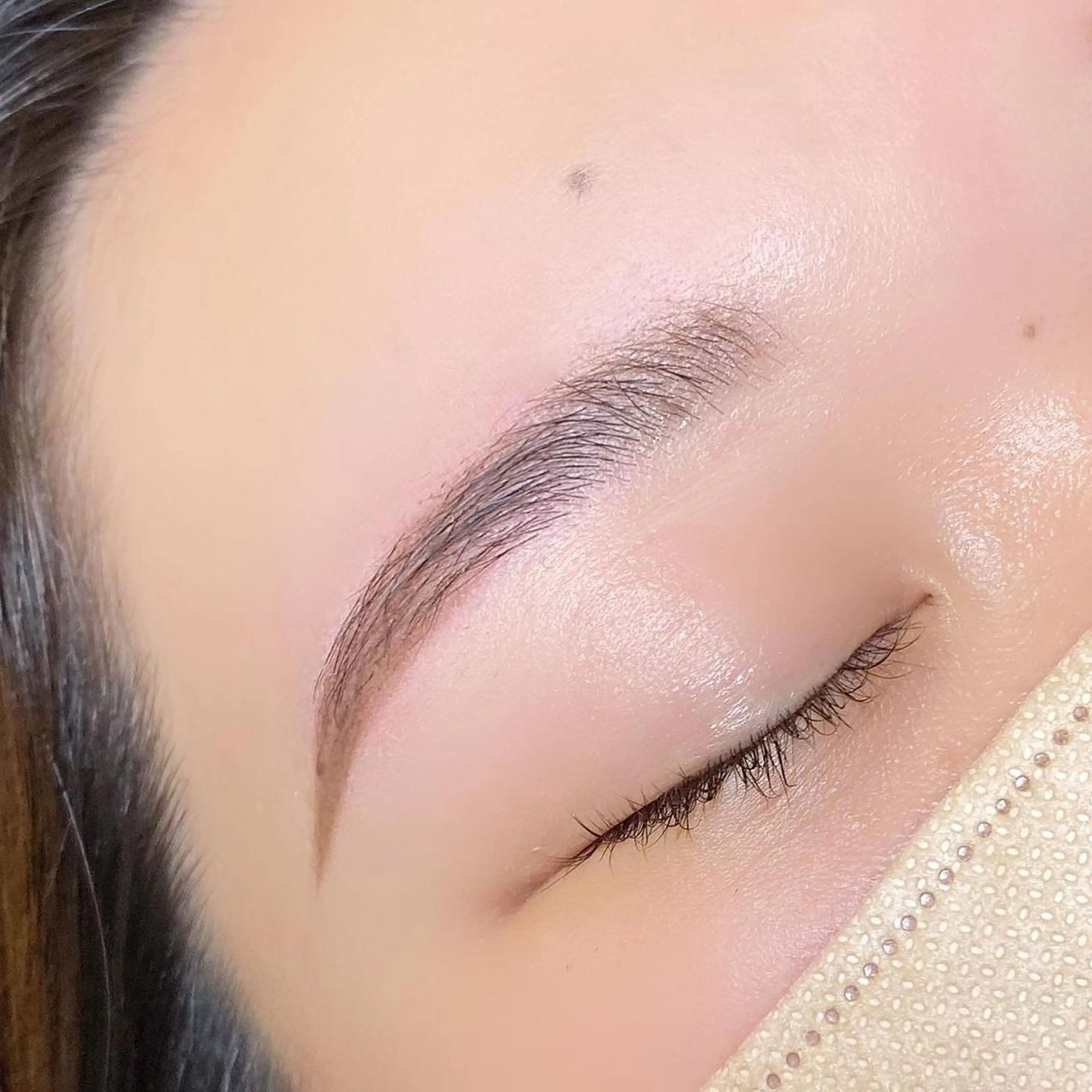 アイブロウ ハリウッドブロウリフト 🪽yoshino miku 🩵のマツエク・マツパデザイン