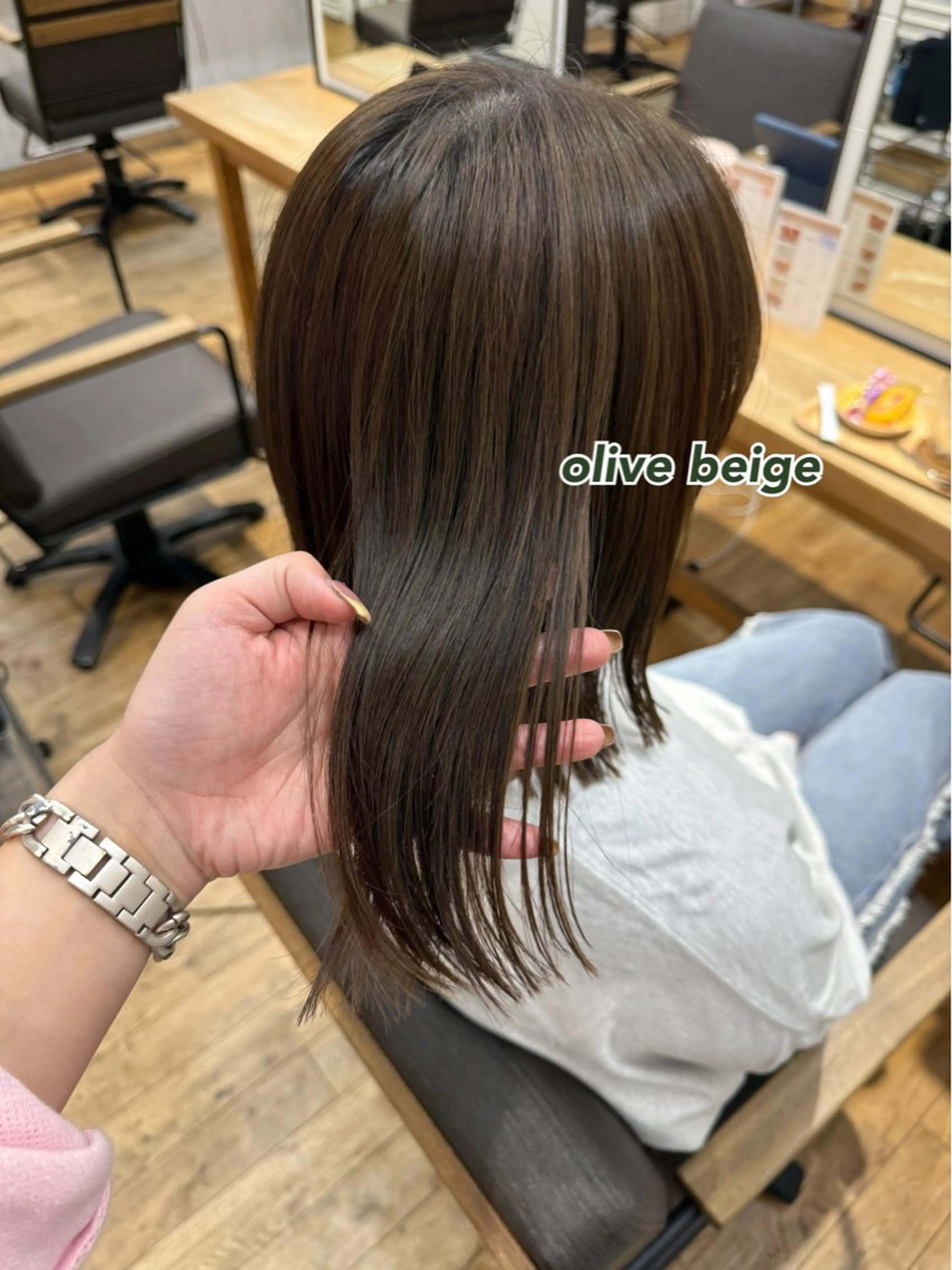 カラー ヘアカラー ナカバチ ユイ🌼 Rizm greenのヘアスタイル