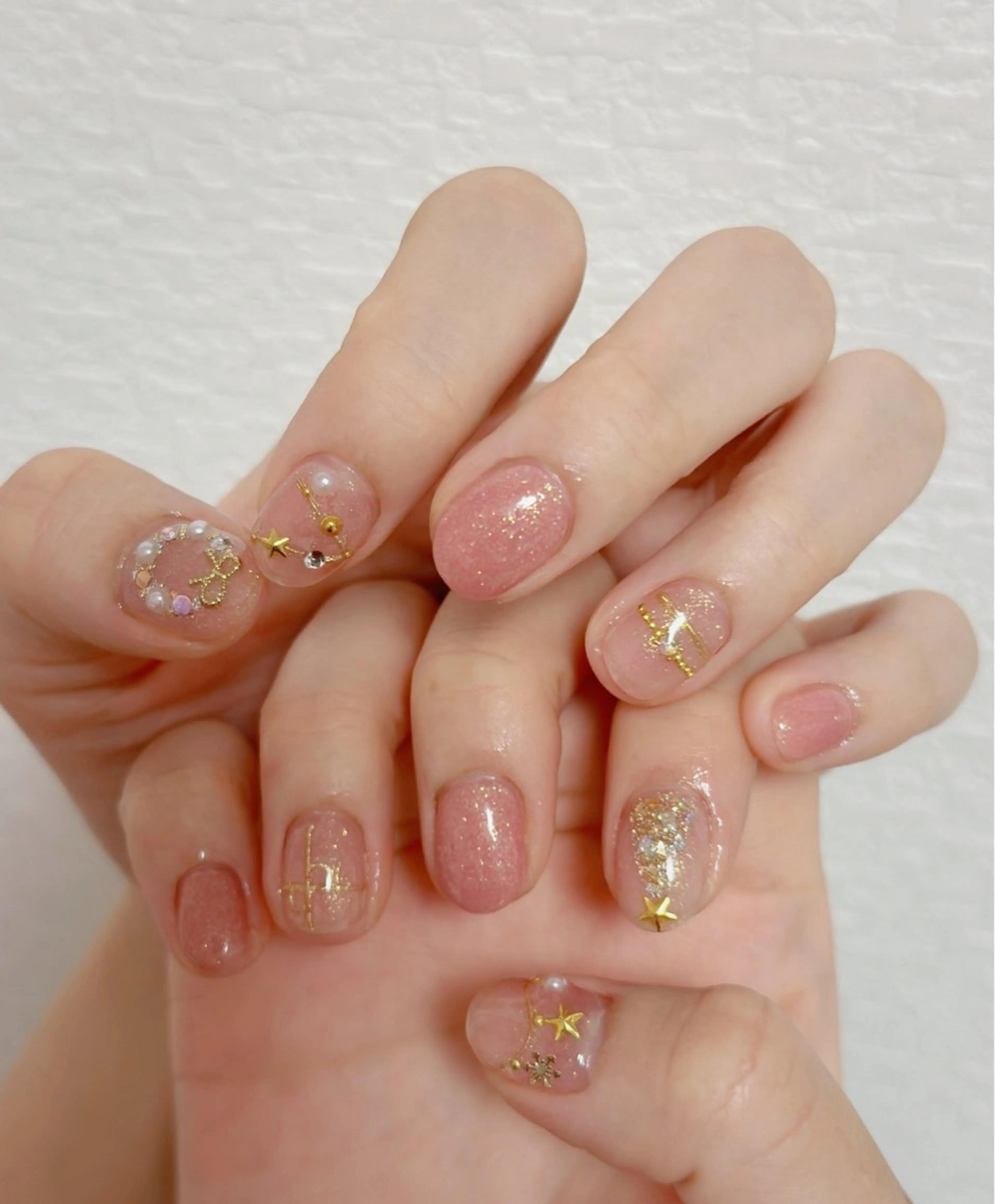 ネイル オーロラネイル 長さ出し フットネイル 韓国ネイル ラメ(グリッター) ハンドネイル 👍thumbs up nail👍のネイルデザイン