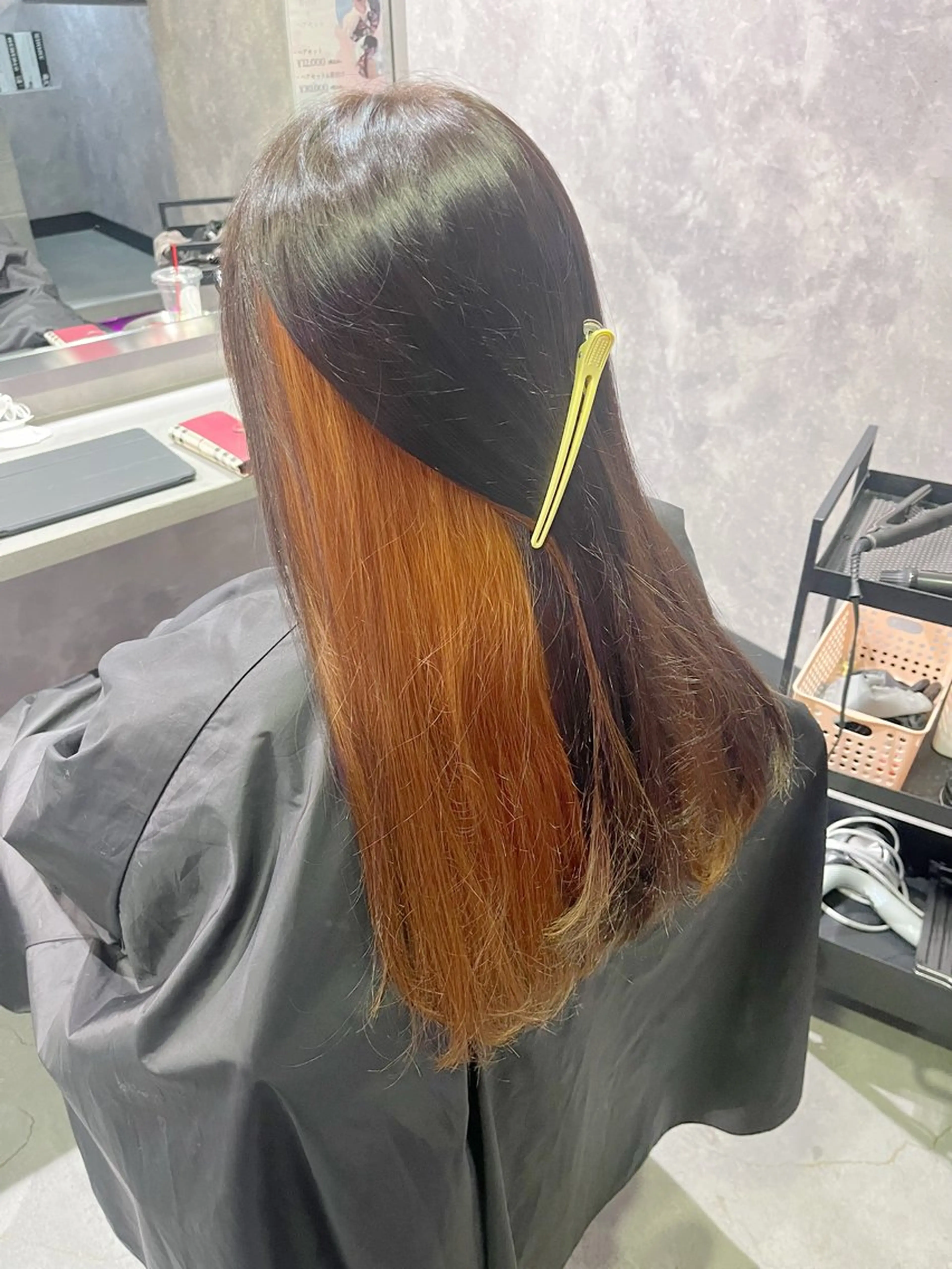 ロング カラー オレンジ ヘアカラー 伊藤 由妃乃のヘアスタイル