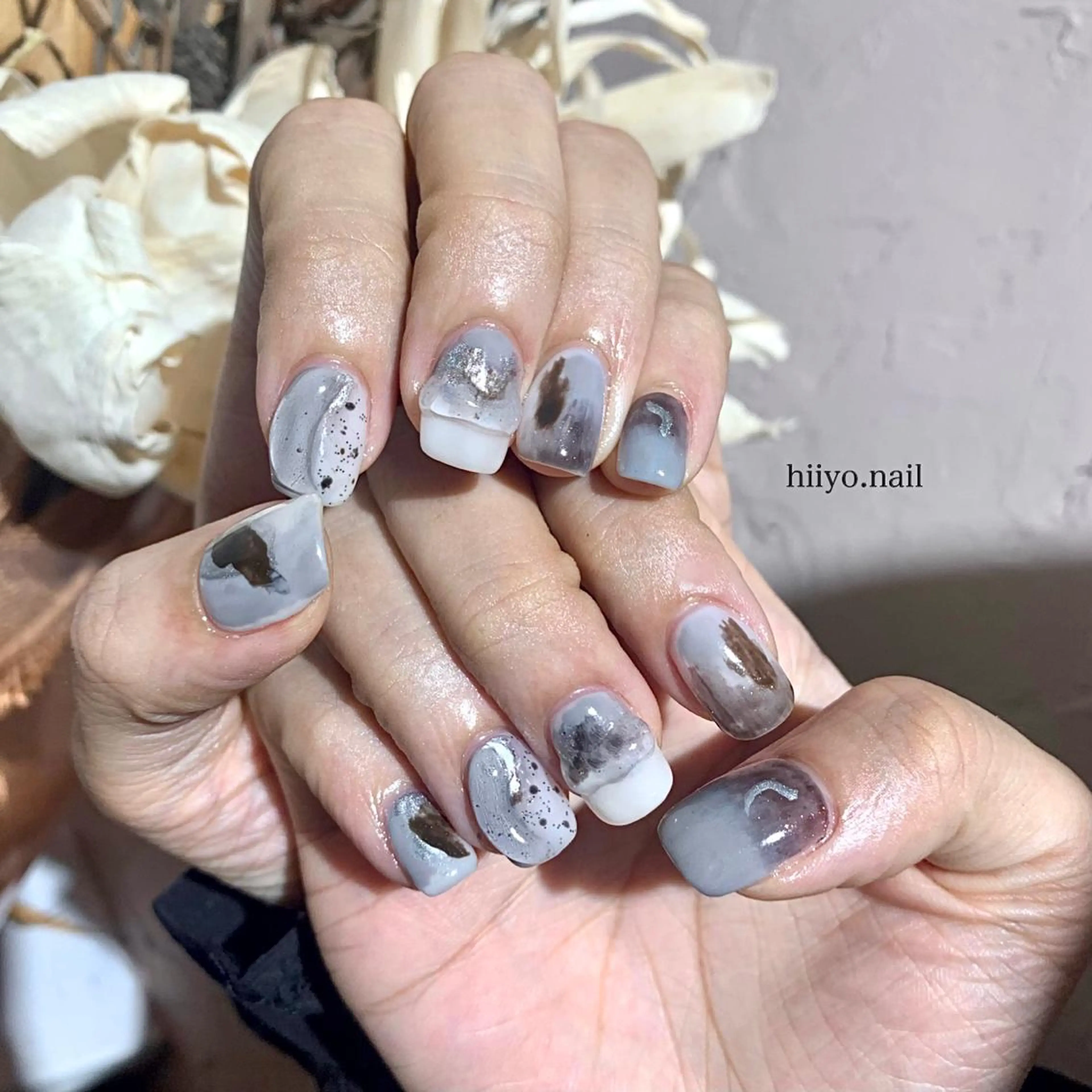 ネイル ブルー ニュアンスネイル ぷっくりネイル hiyo🫧ネイル /渋谷💍🎀のネイルデザイン