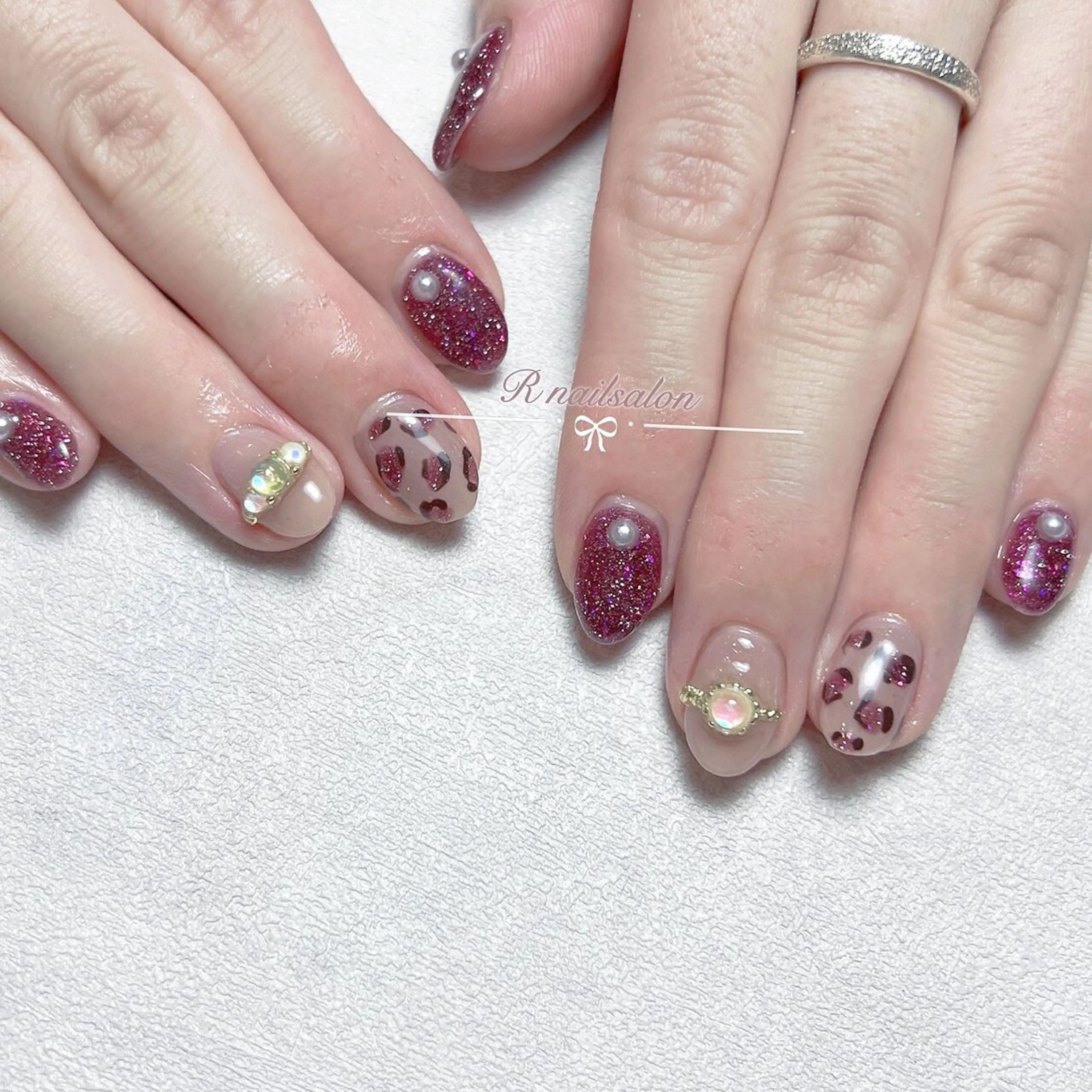 ショート R NAILSALONのネイルデザイン