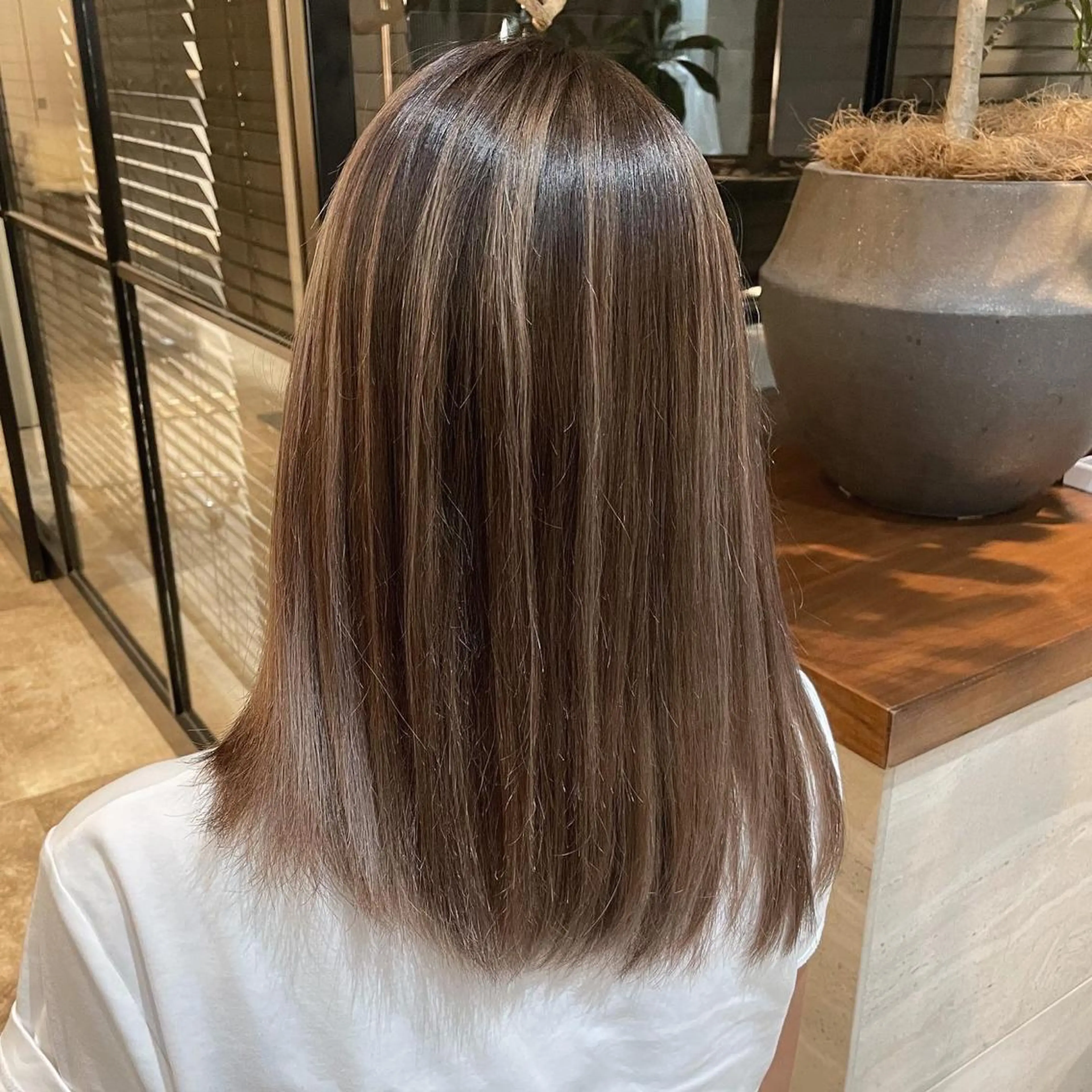 ミディアム ハイライト ヘアカラー トリートメント HAVANA MIZUKIのヘアスタイル