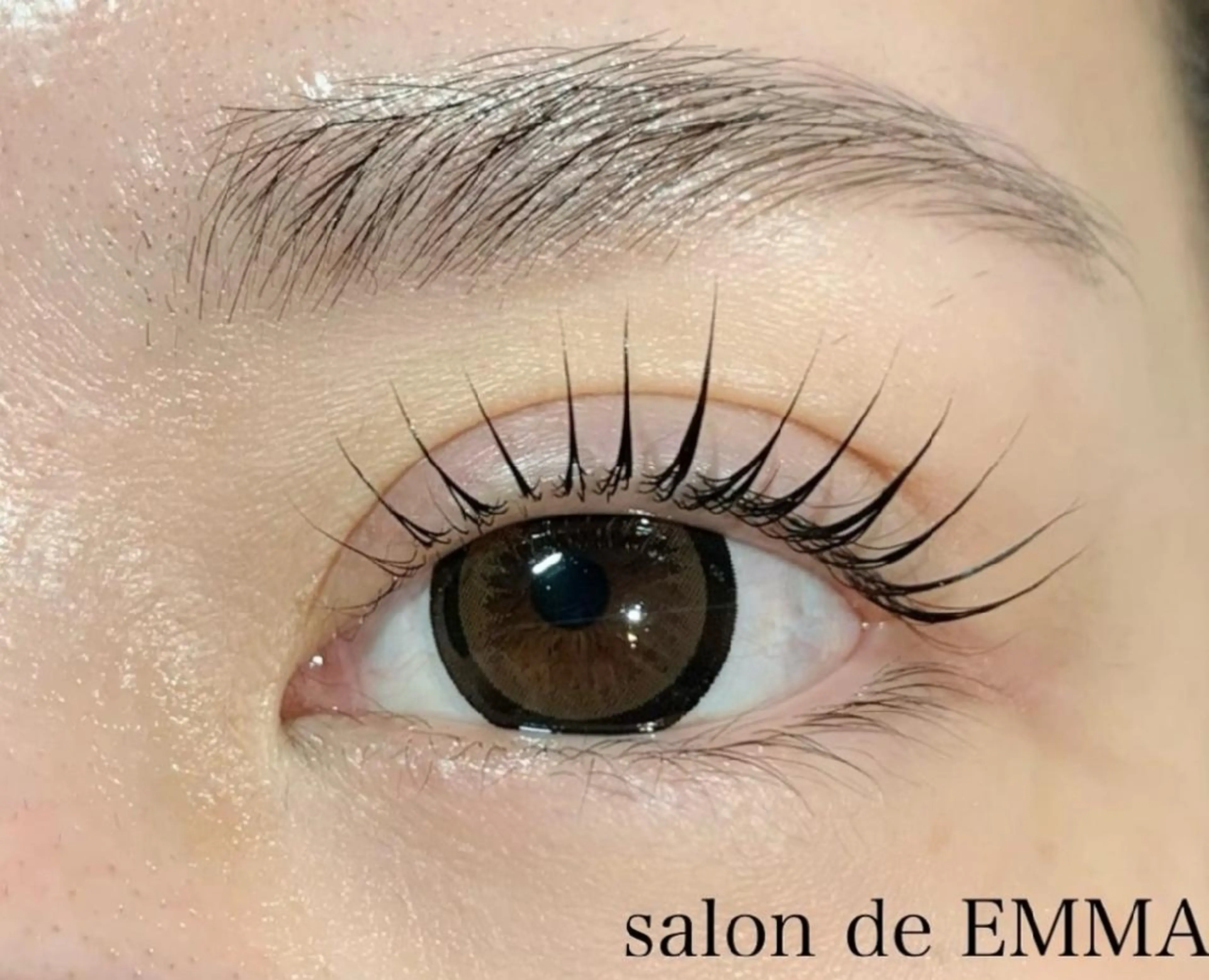 マツエク・マツパ パリジェンヌラッシュリフト マツパ EMMA plus．のマツエク・マツパデザイン