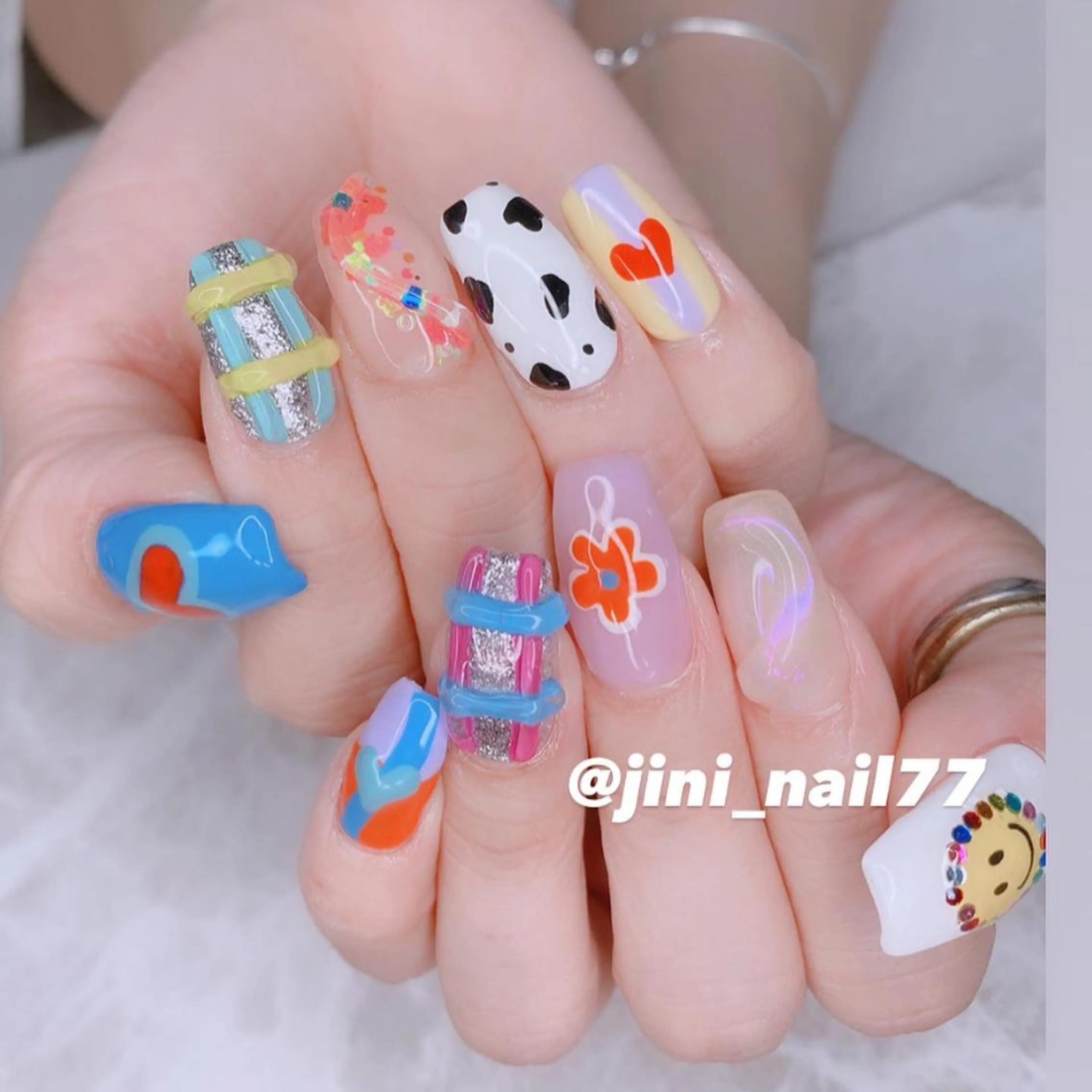 ネイル JINI NAIL所属・ジニ ネイルのネイルデザイン