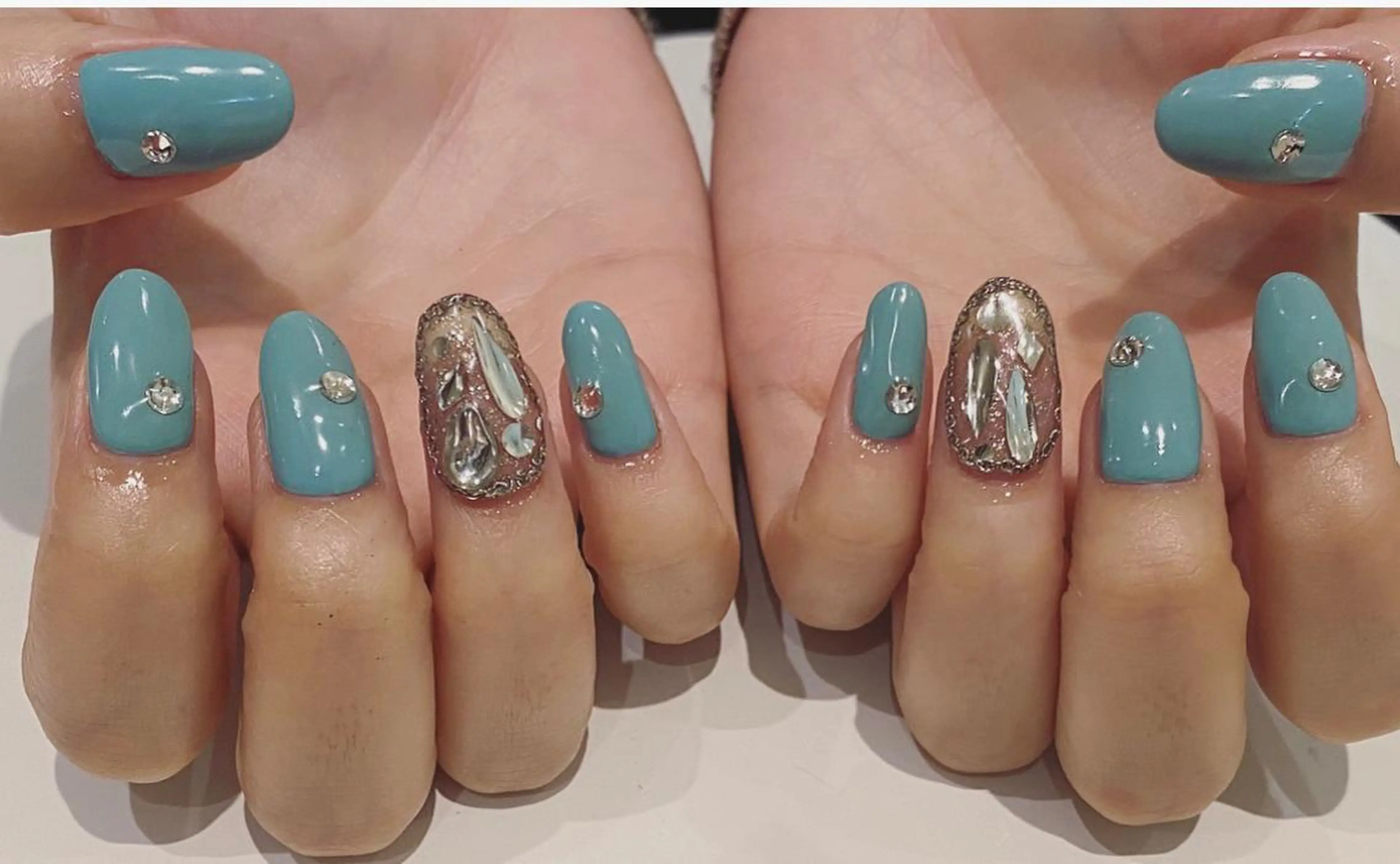 ネイル Nail Salon Coffret西中島店所属・coffret　酒井 萌のネイルデザイン