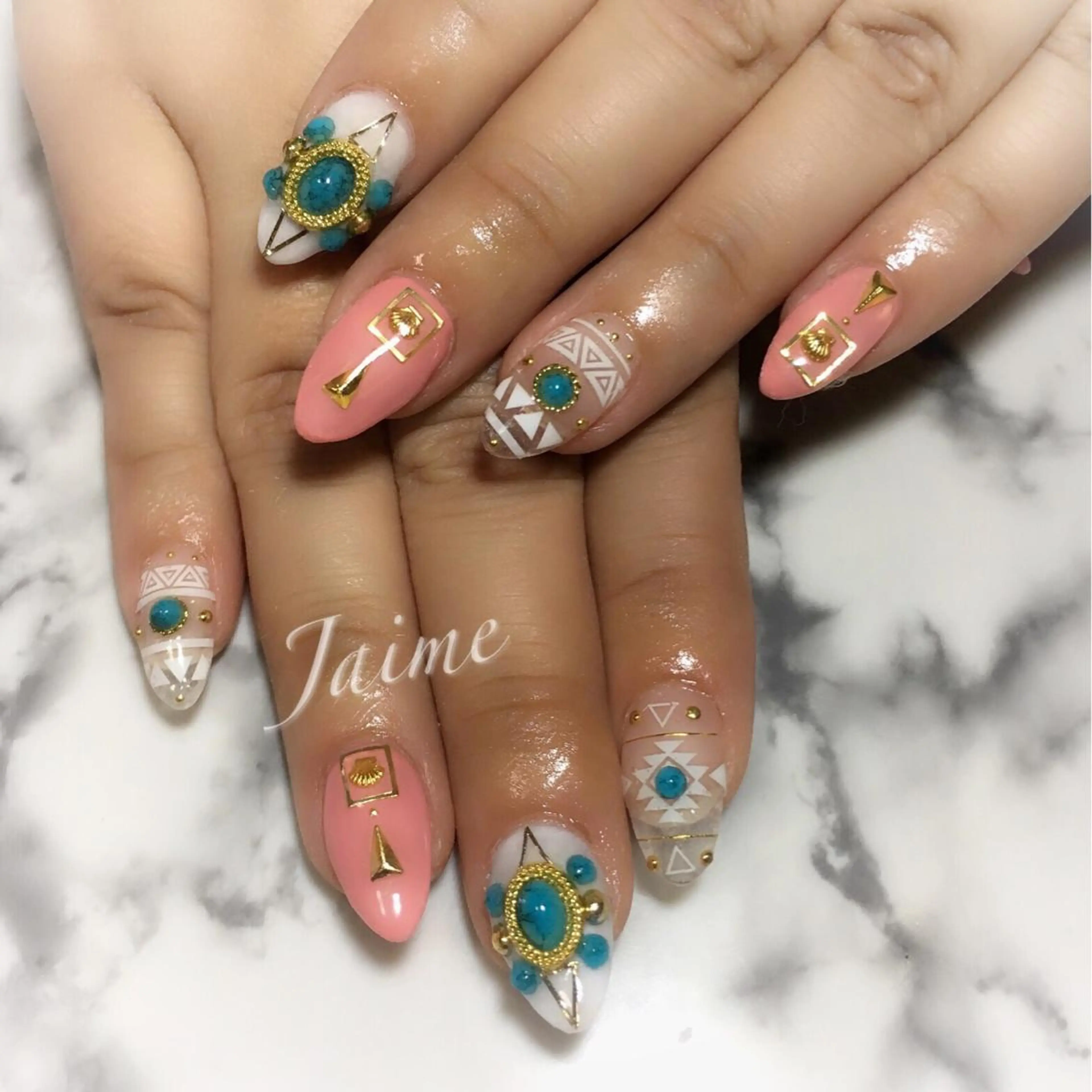 ミディアム ネイル Jaime Yuiのネイルデザイン