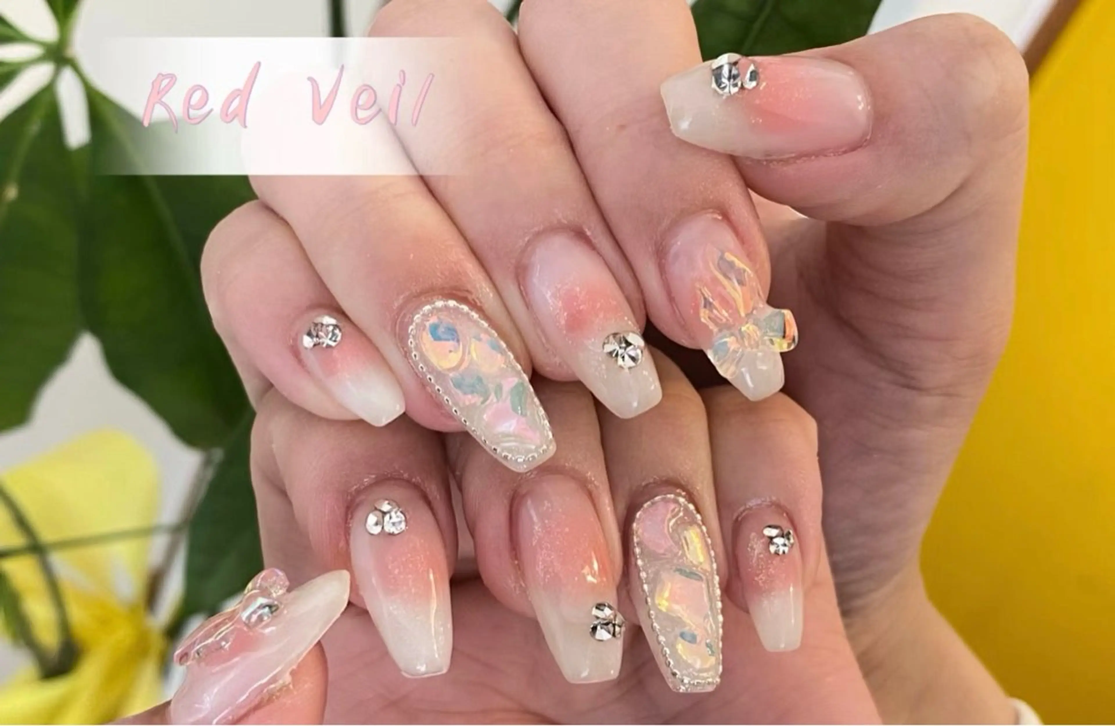 ネイル ハンドネイル RiRi  ネイルサロンのネイルデザイン