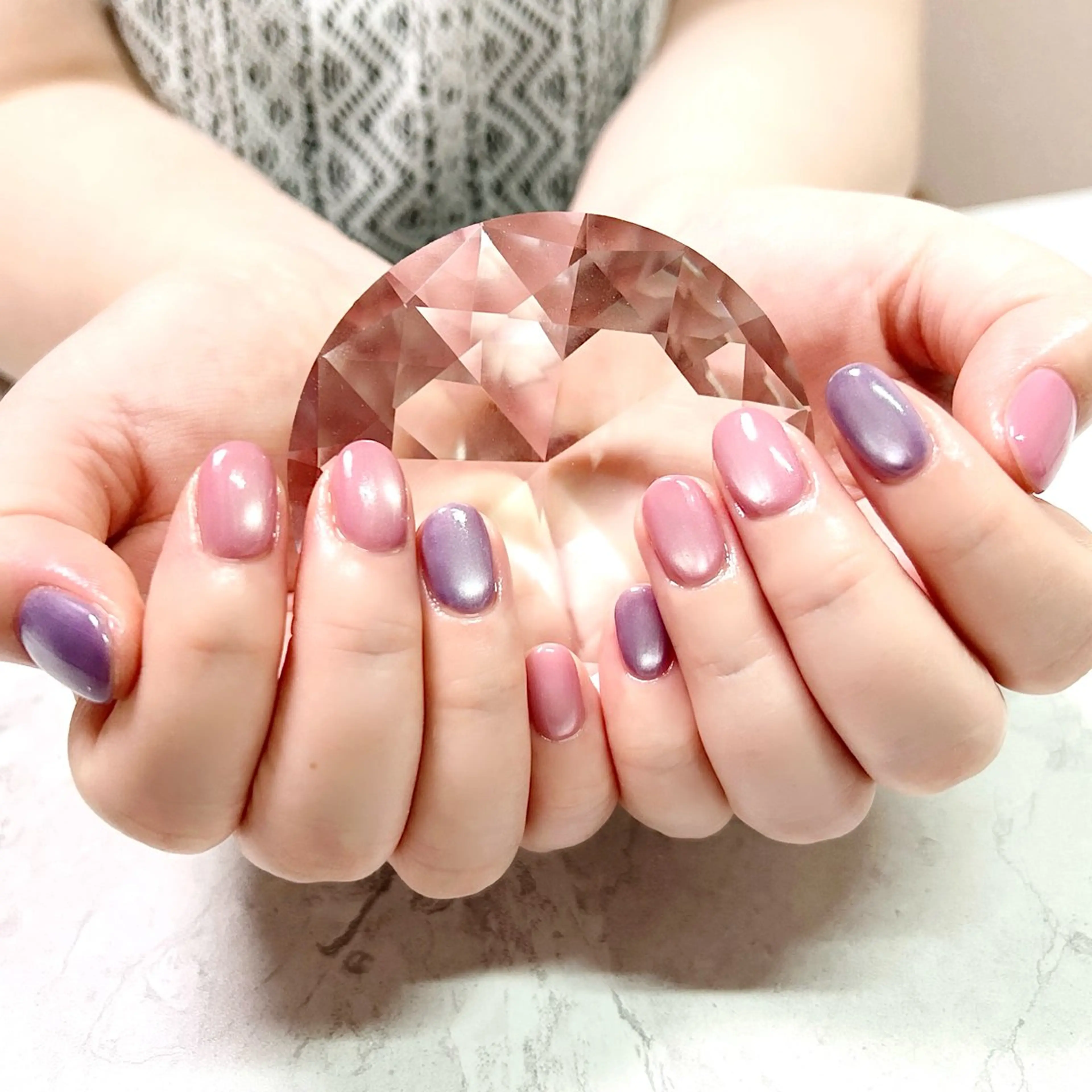 ネイル マグネットネイル private salon Reiのネイルデザイン