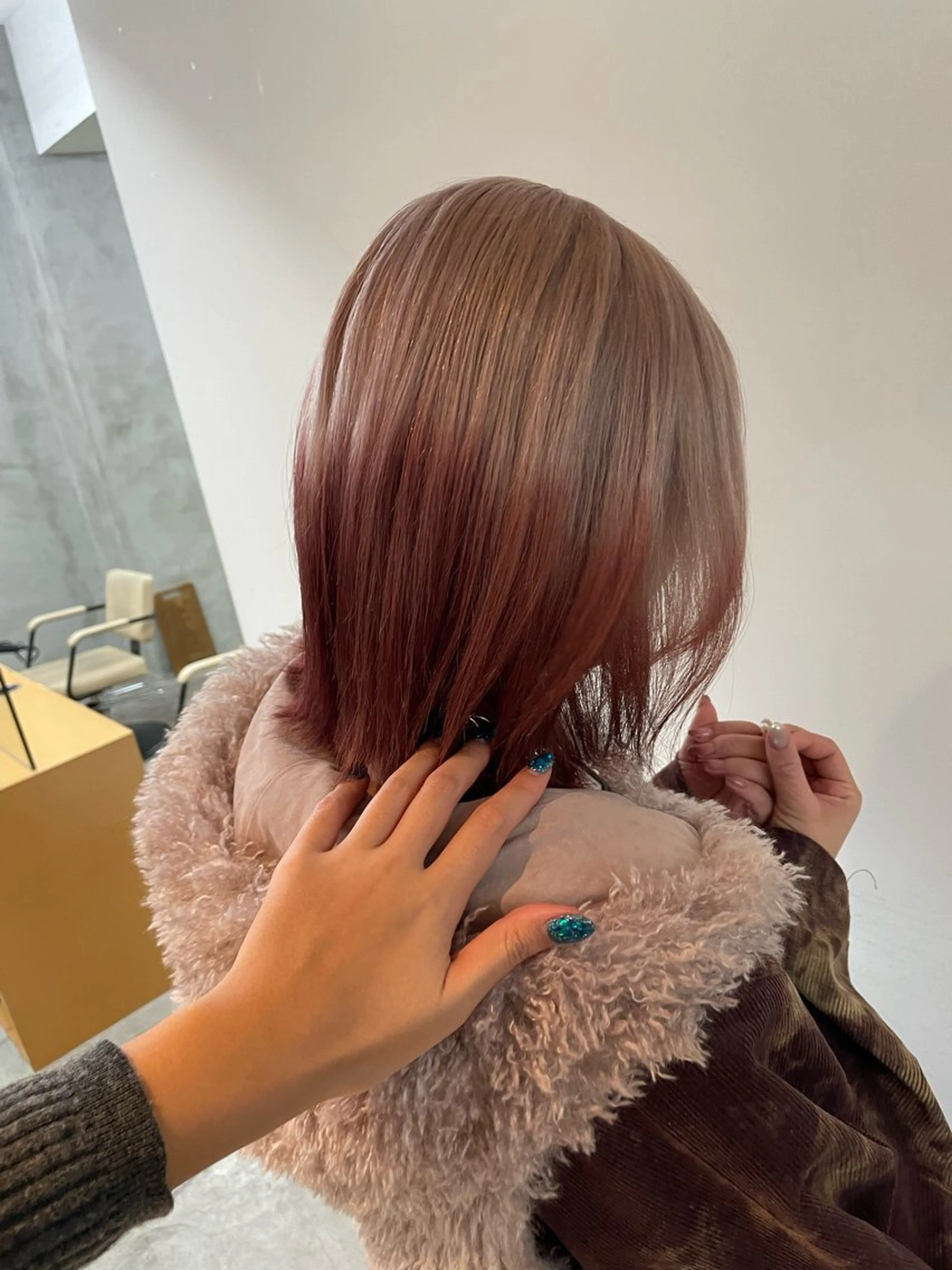 カラー ヘアカラー トリートメント ハイトーン/レイヤー 🌸さくらのヘアスタイル