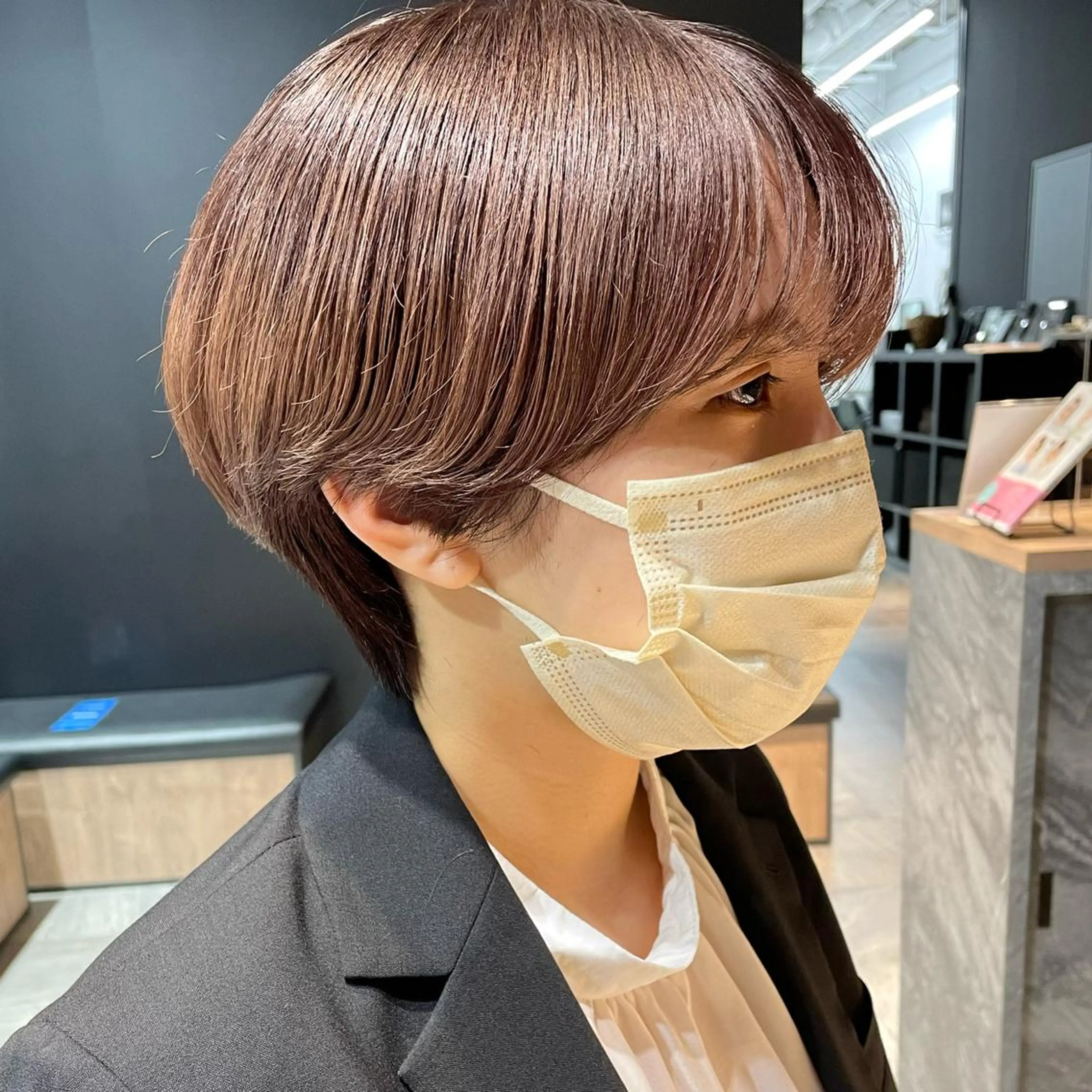 ショート カラー オレンジピンク ショートヘア レイヤー/ショート透 明感カラー/西田祐賀のヘアスタイル