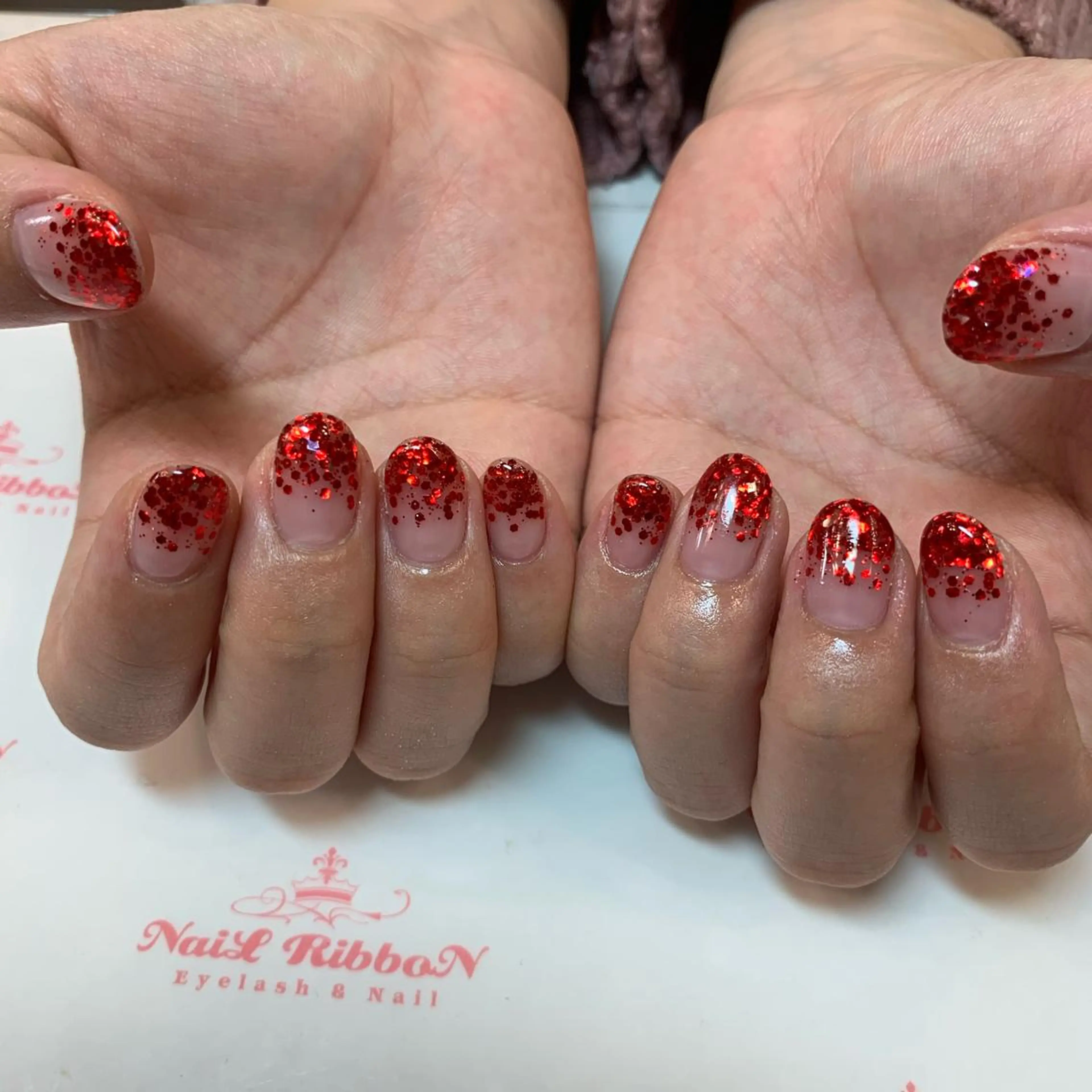 ネイル ネイルリボン 受付スタッフのネイルデザイン