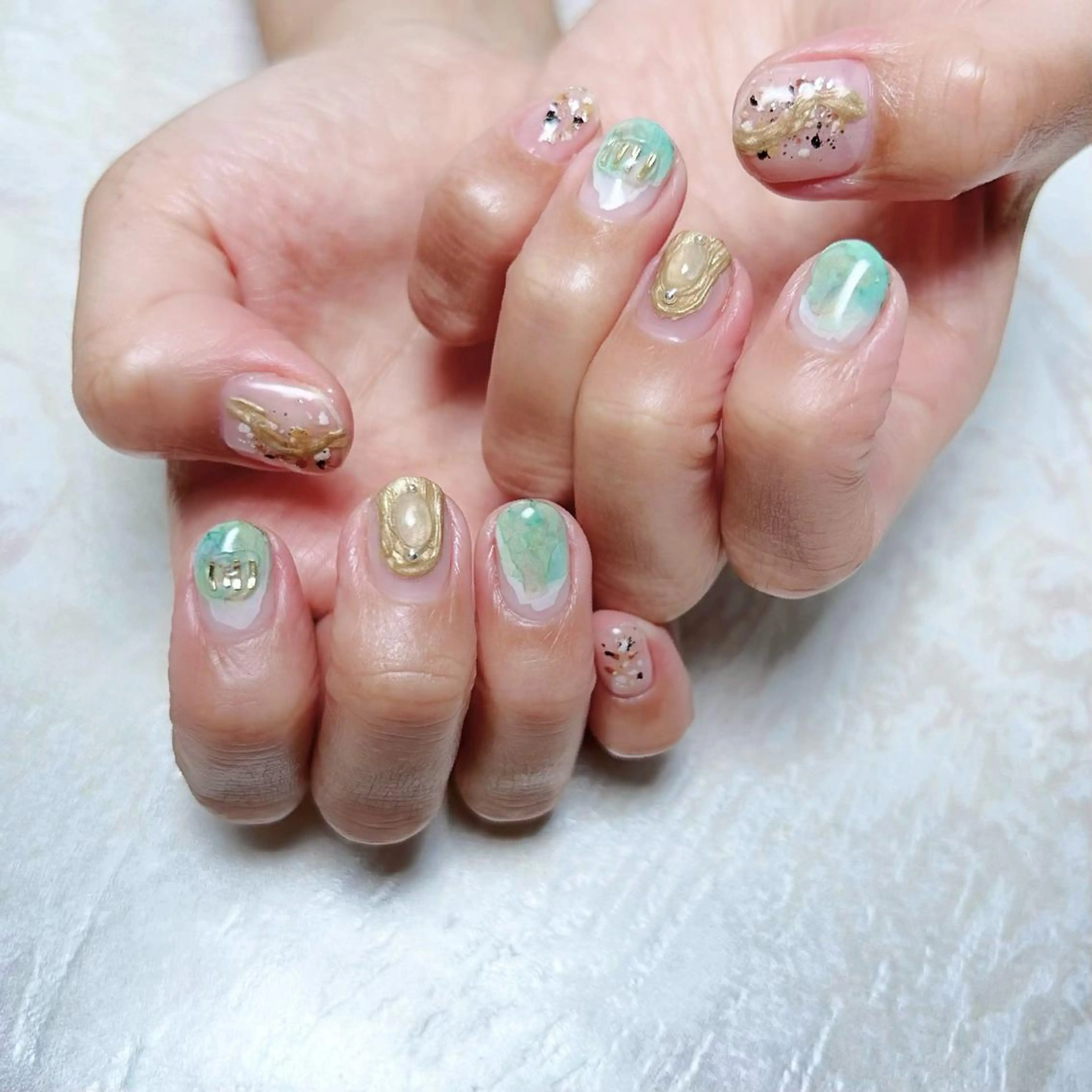 ネイル ニュアンスネイル ショートネイル gemickle nailのネイルデザイン