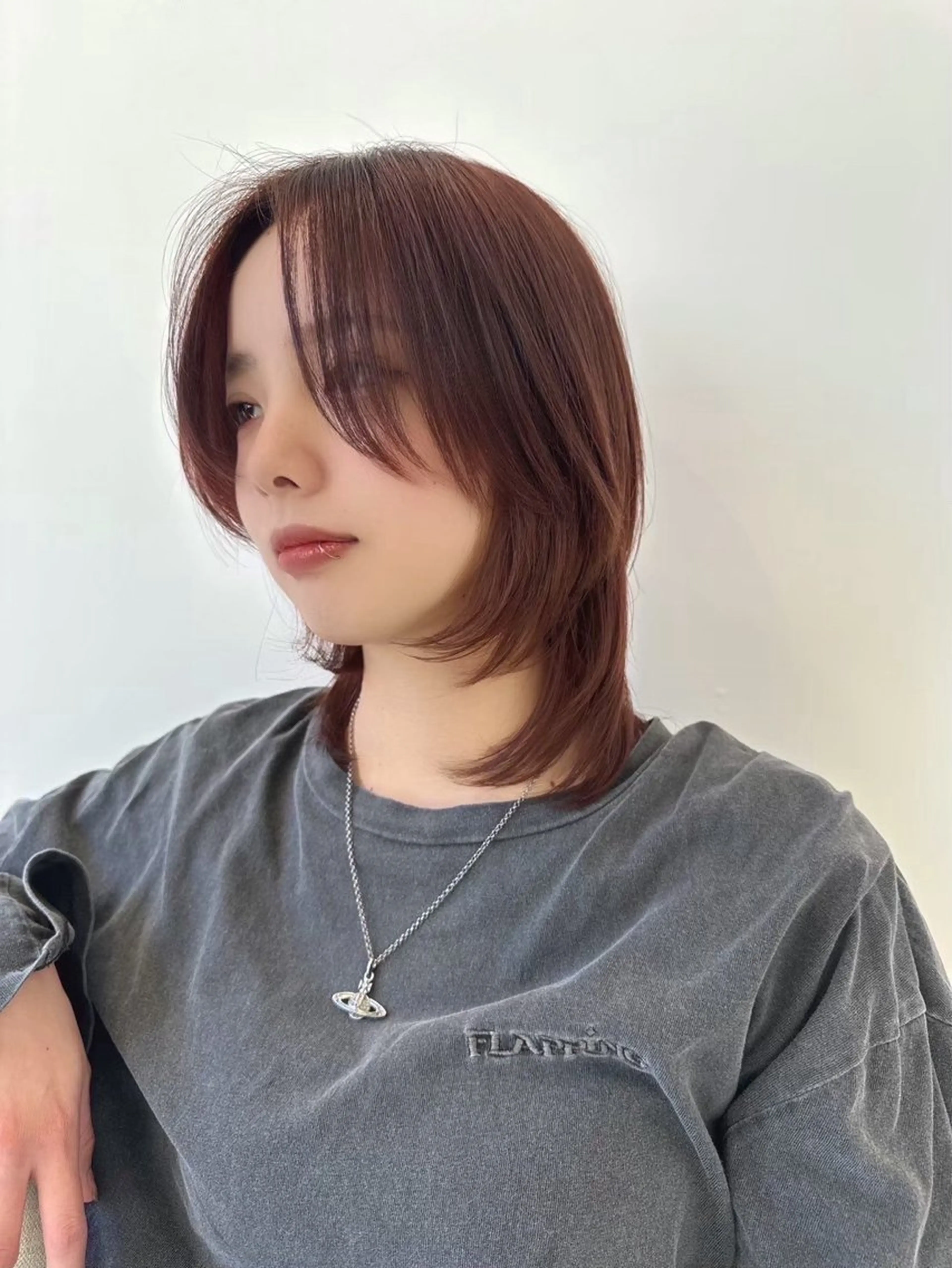 ミディアム カラー レッドカラー 暖色カラー🩷 ハイトーン🦋/紗矢のヘアスタイル