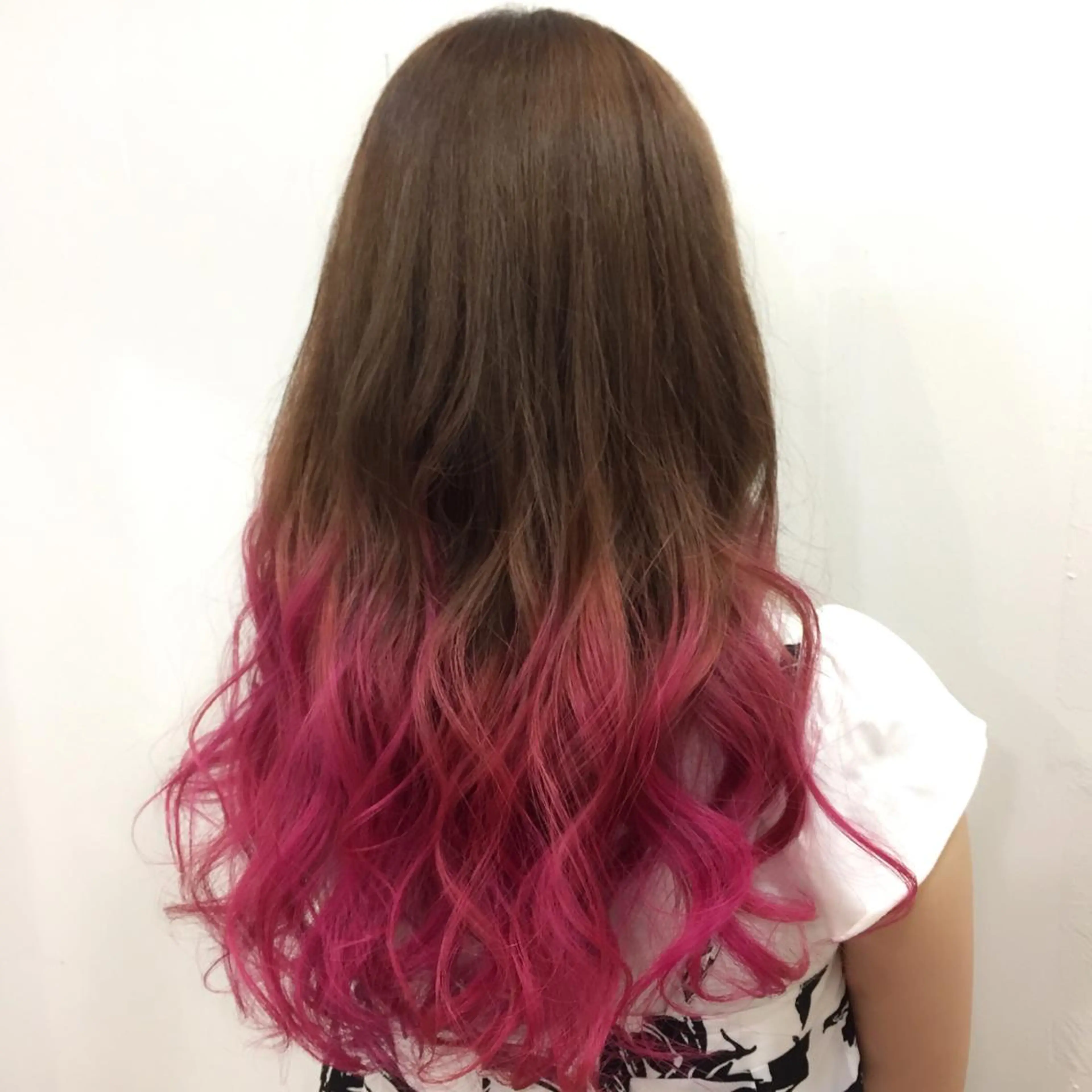 ロング カラー アップシー デイジーのヘアスタイル