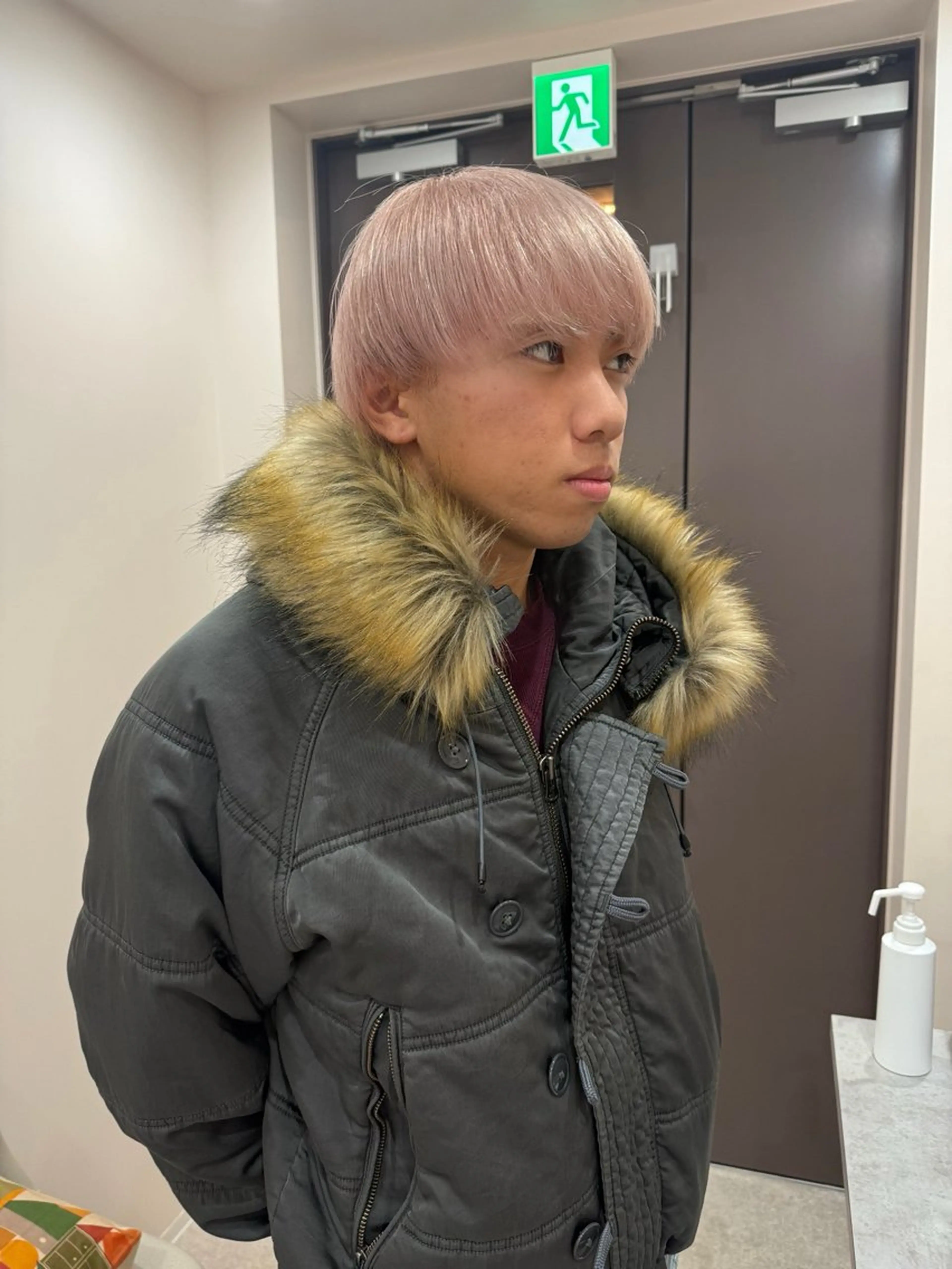 メンズ ヘアカラー トリートメント 🐈ブリーチ/ショー ト/ボブmiyu🐈のヘアスタイル