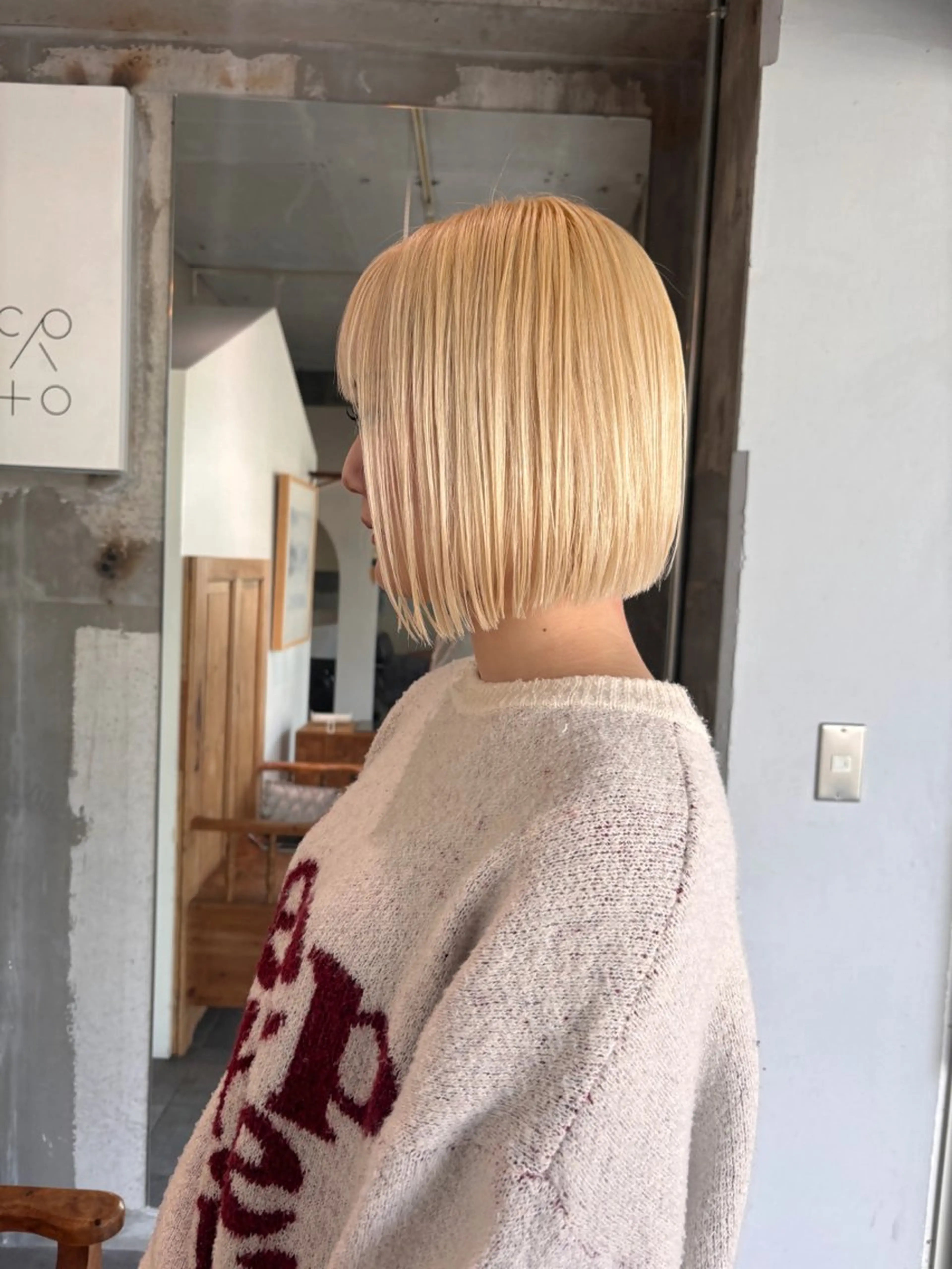 カラー ブロンド ホワイトブロンド ボブ mirai/レイヤー ボブ/デザインのヘアスタイル