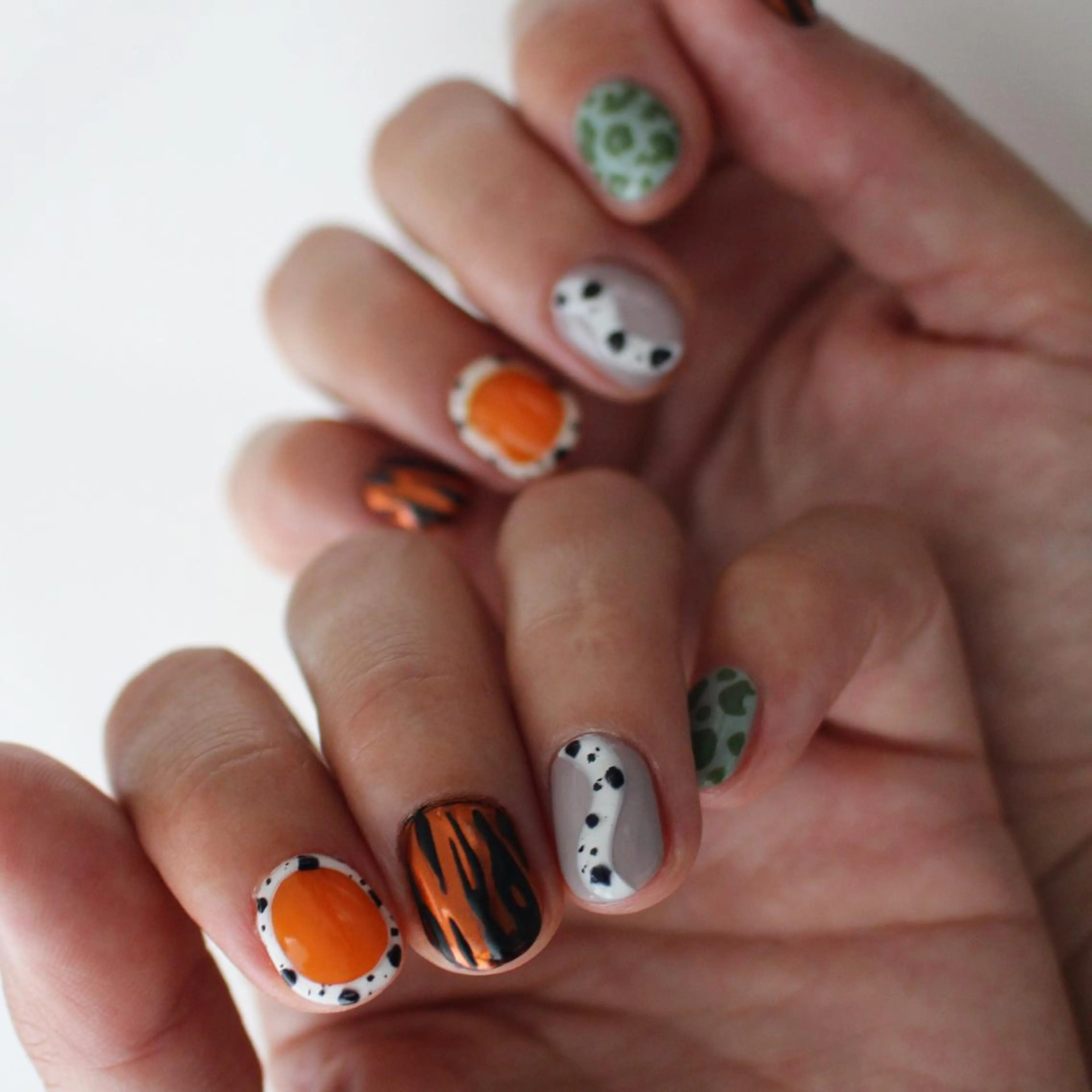 ショート ネイル Baku Nailsのネイルデザイン