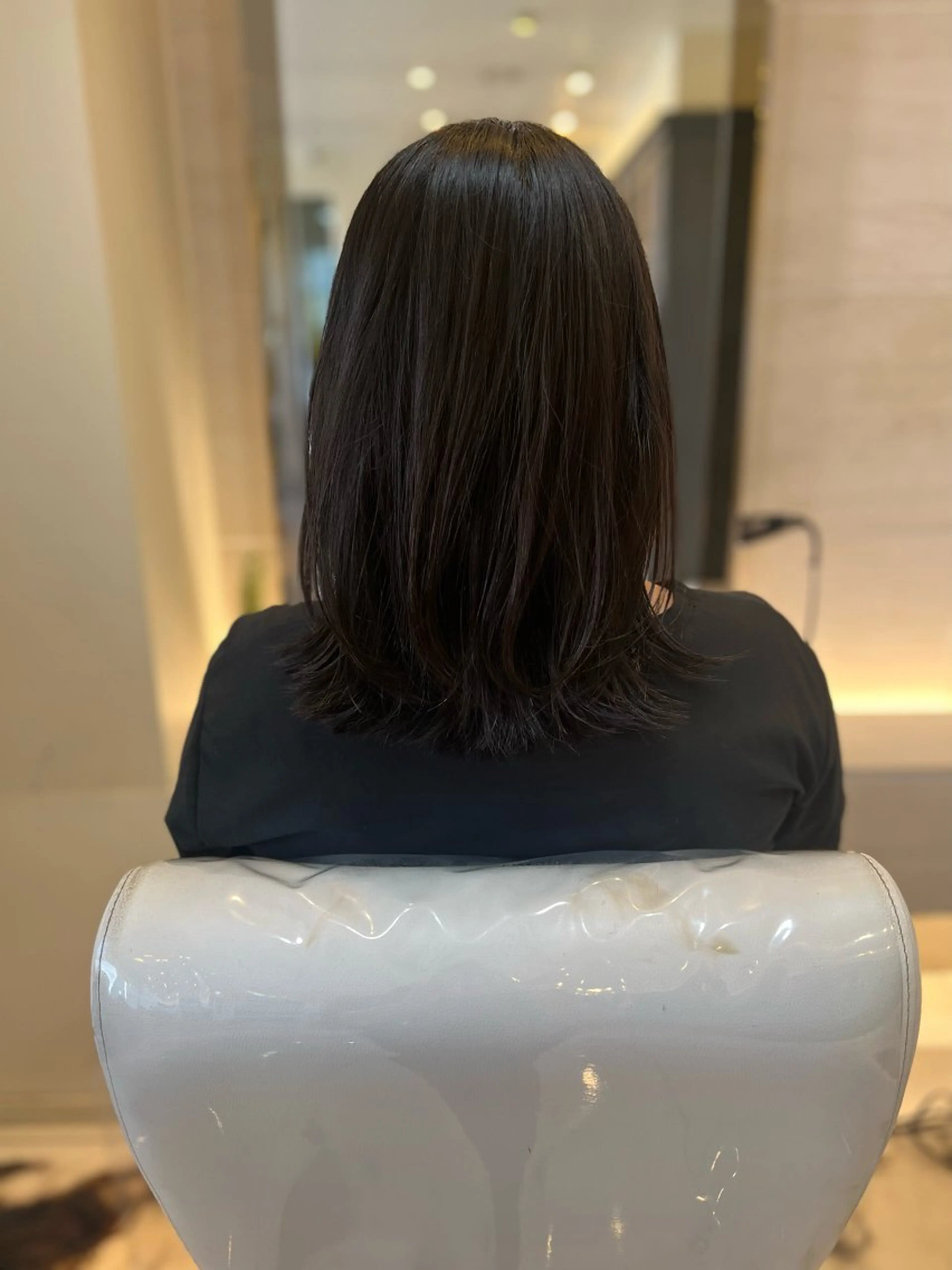 ミディアム ミディアムレイヤー レイヤーカット 外ハネヘア FLIP B AVEDA所属・大川 愛未のヘアスタイル