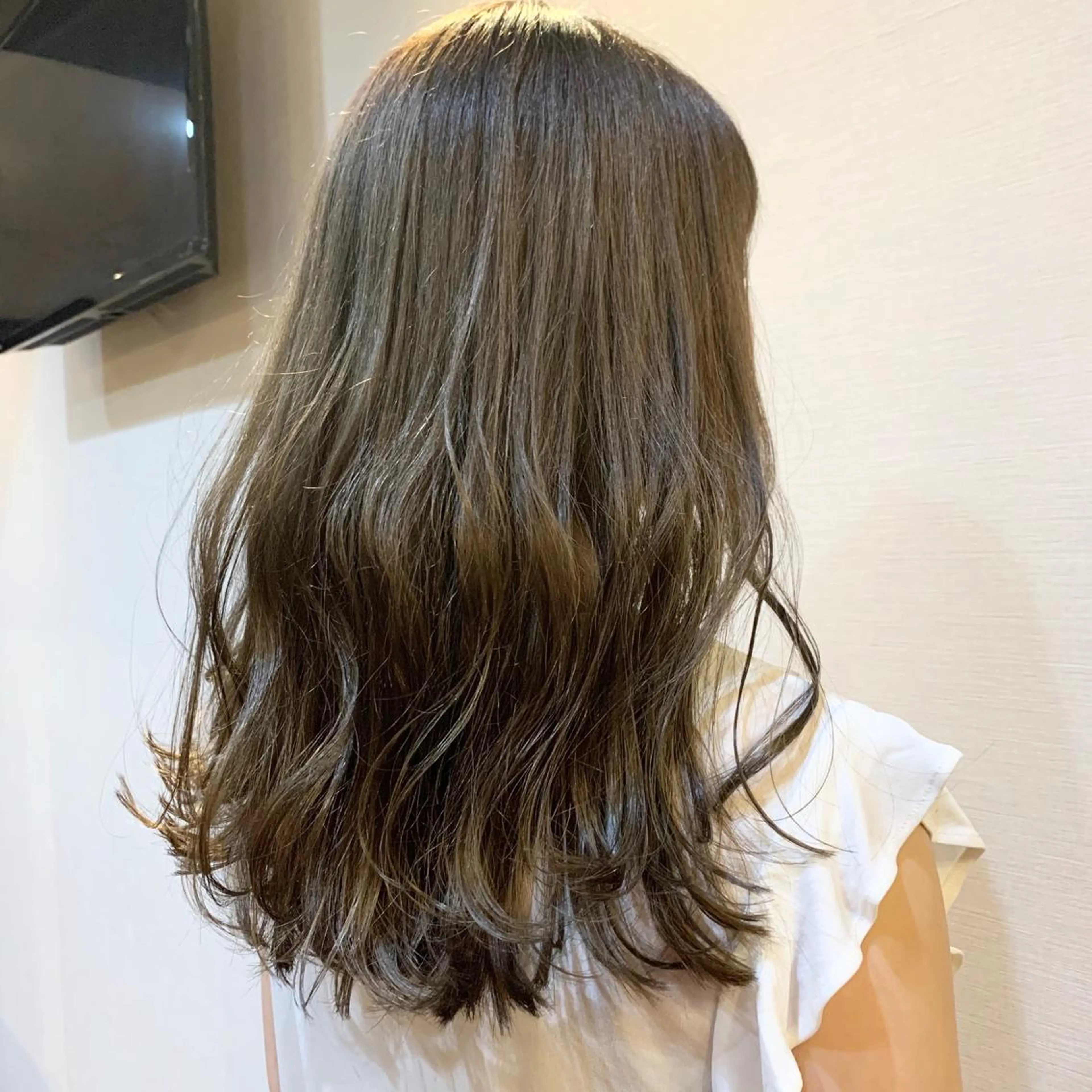 ロング カラー HairDesign Azurのヘアスタイル