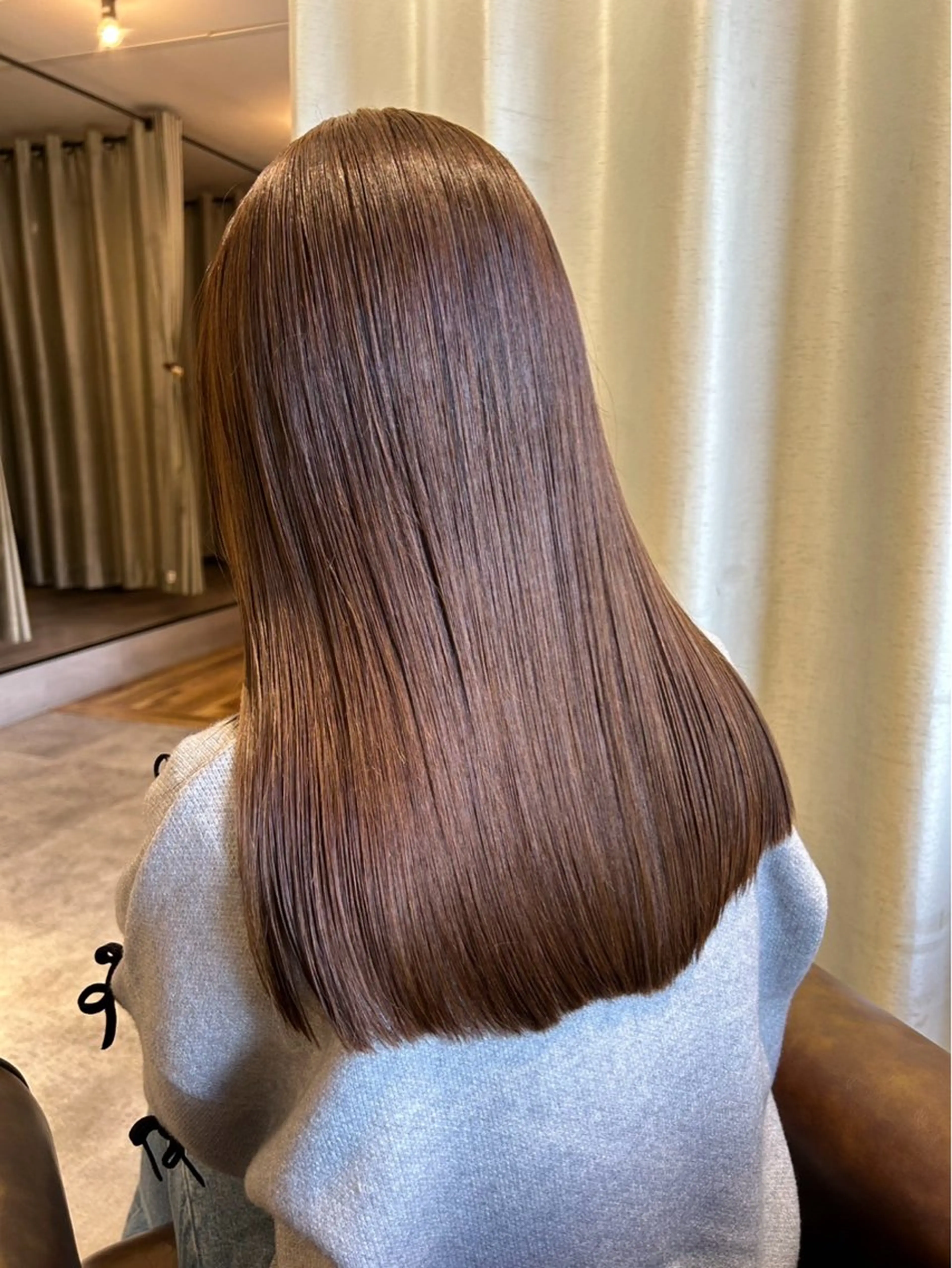 セミロング カラー ヘアカラー トリートメント Atre.所属・武庫之荘/髪質改善 おみのヘアスタイル