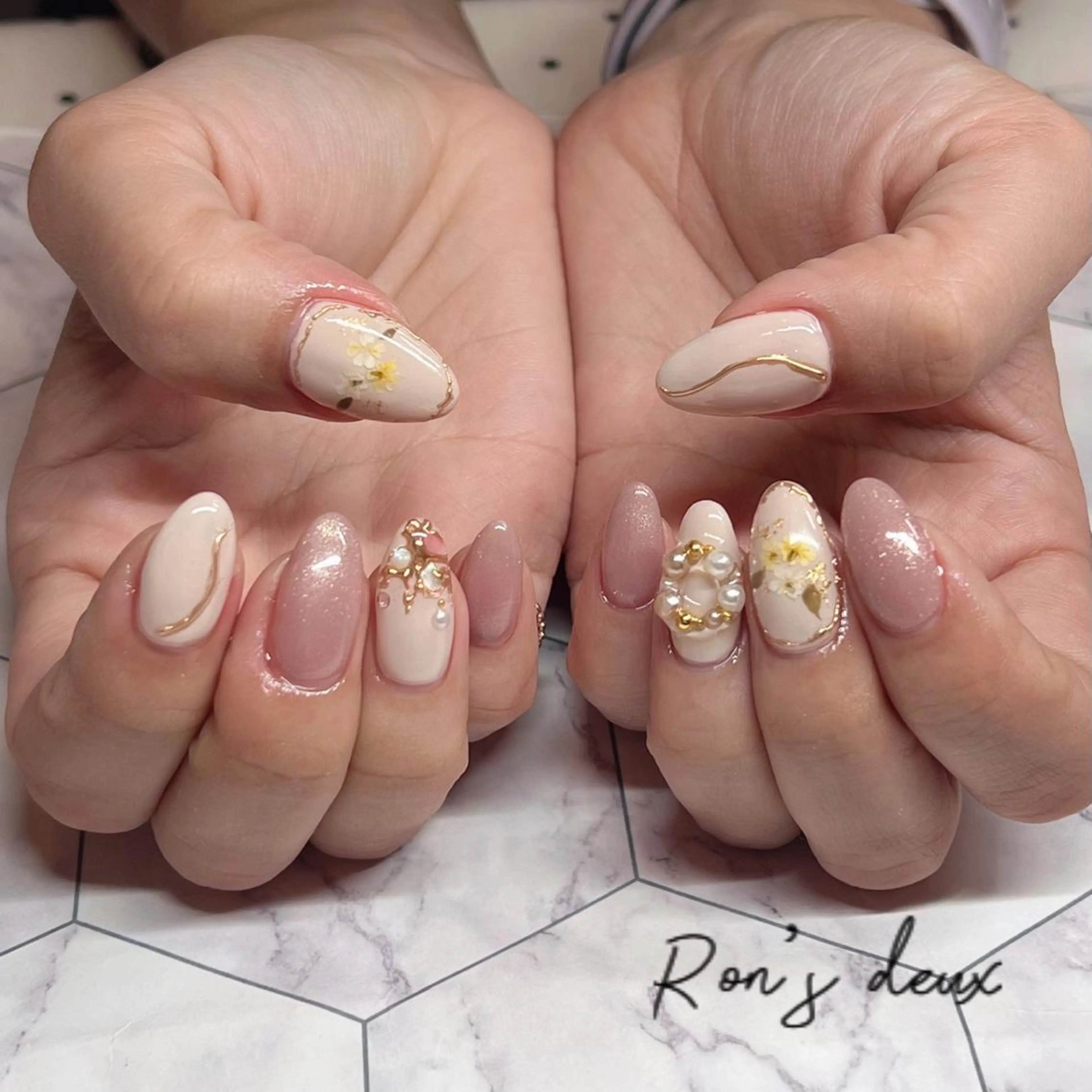 ネイル Ron's nail 笹岡のネイルデザイン