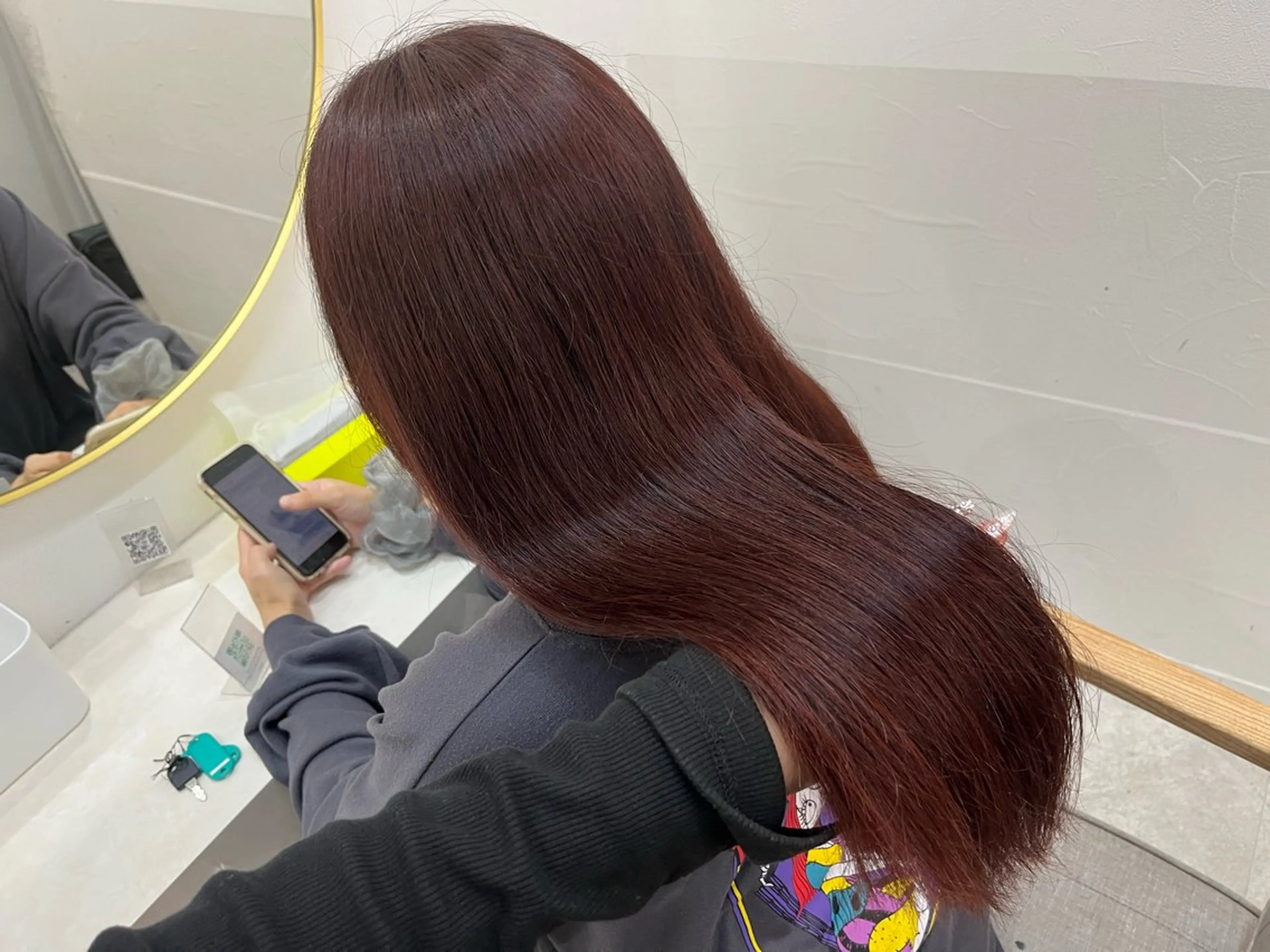 セミロング カラー レッドカラー 🦋Yui🦋透明感 /艶カラー/髪質改善のヘアスタイル