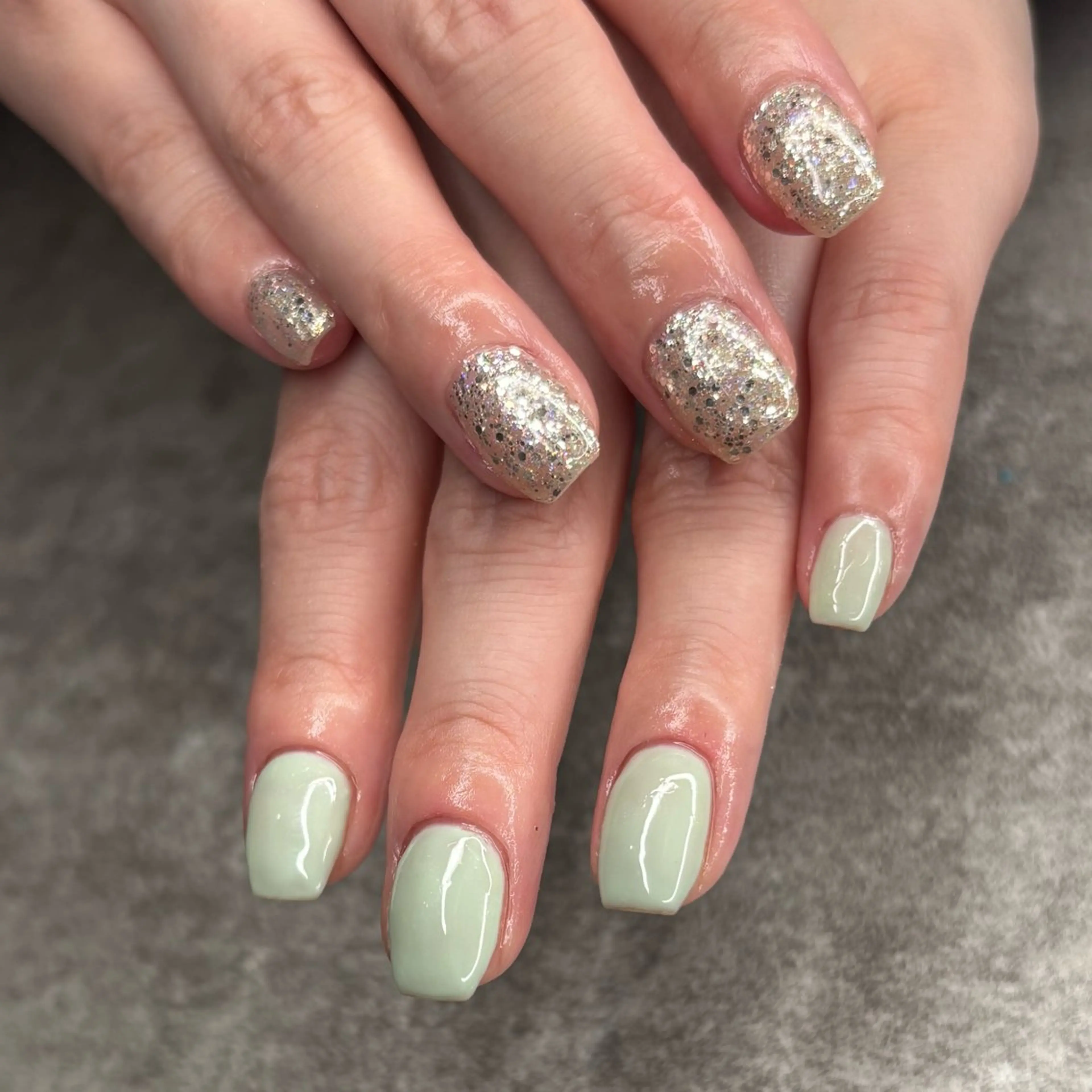 ネイル ワンカラーネイル シンプルネイル ハンドネイル mood mitsukiのネイルデザイン