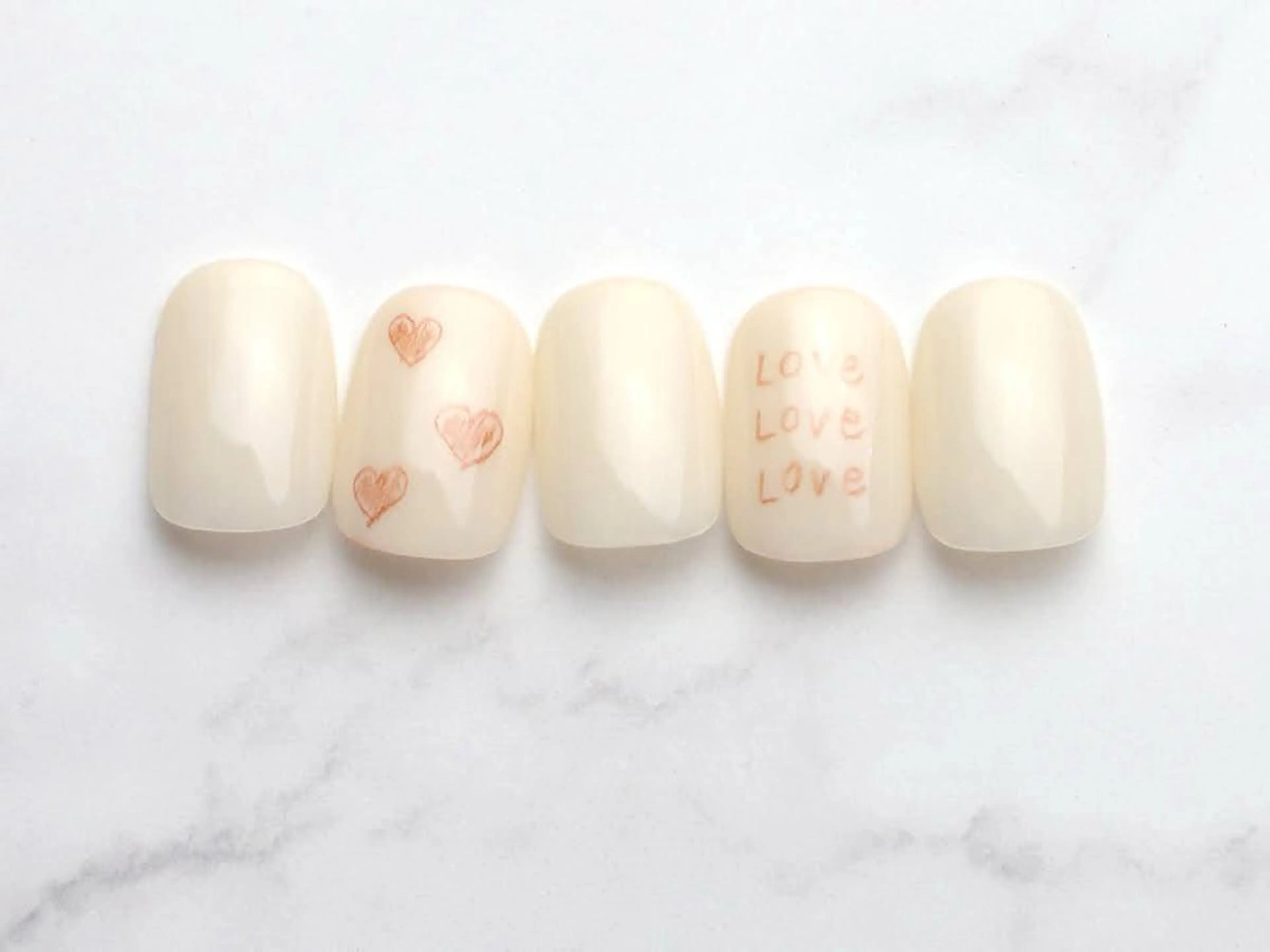 ネイル ハンドネイル hiroka .Mのネイルデザイン