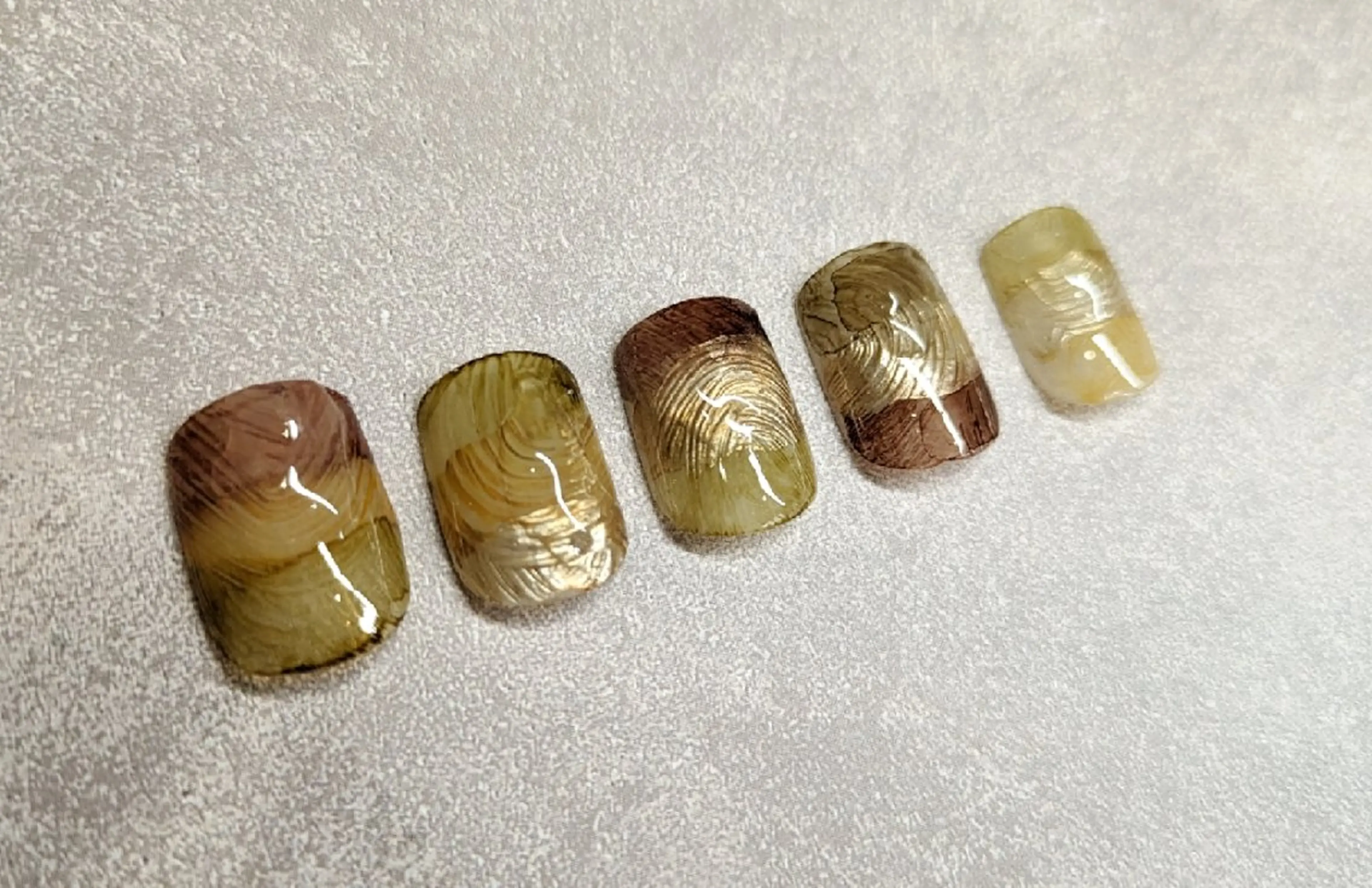 ネイル アートネイル ニュアンスネイル jolie ISIHARAのネイルデザイン