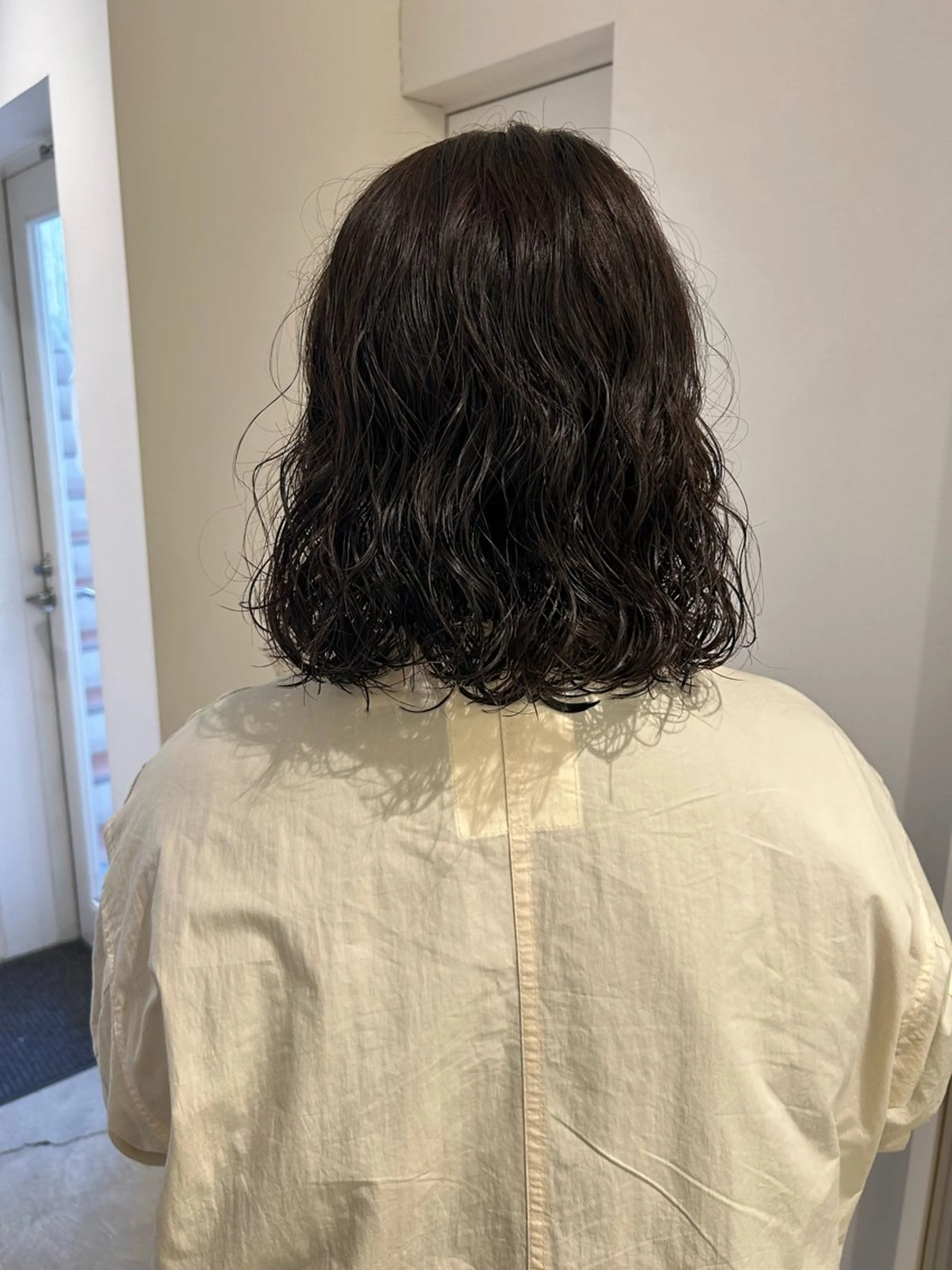 ミディアム カラー パーマ ミディアムパーマ ボブ 、 、のヘアスタイル