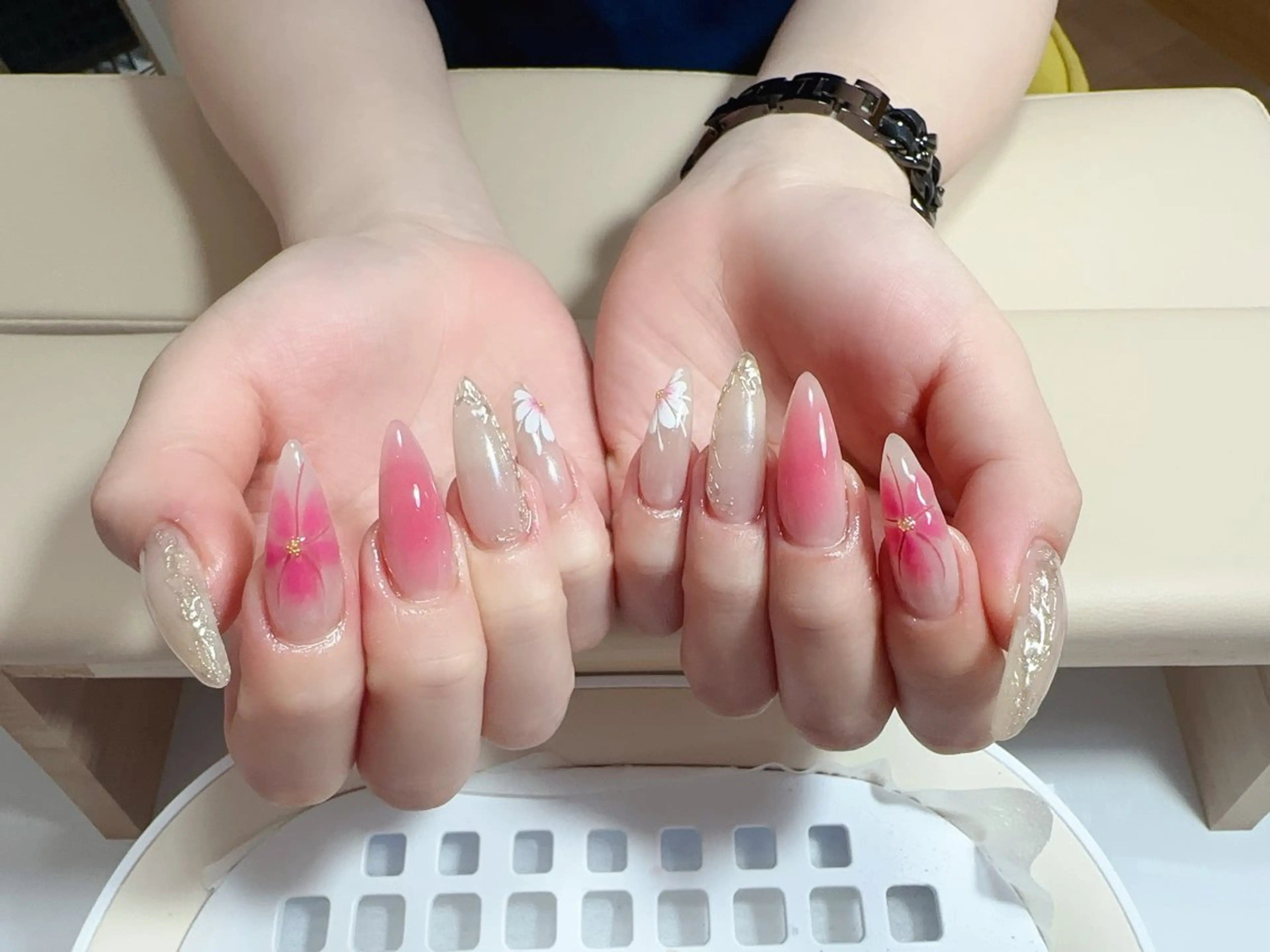 ネイル NAIL CIRCLESのネイルデザイン