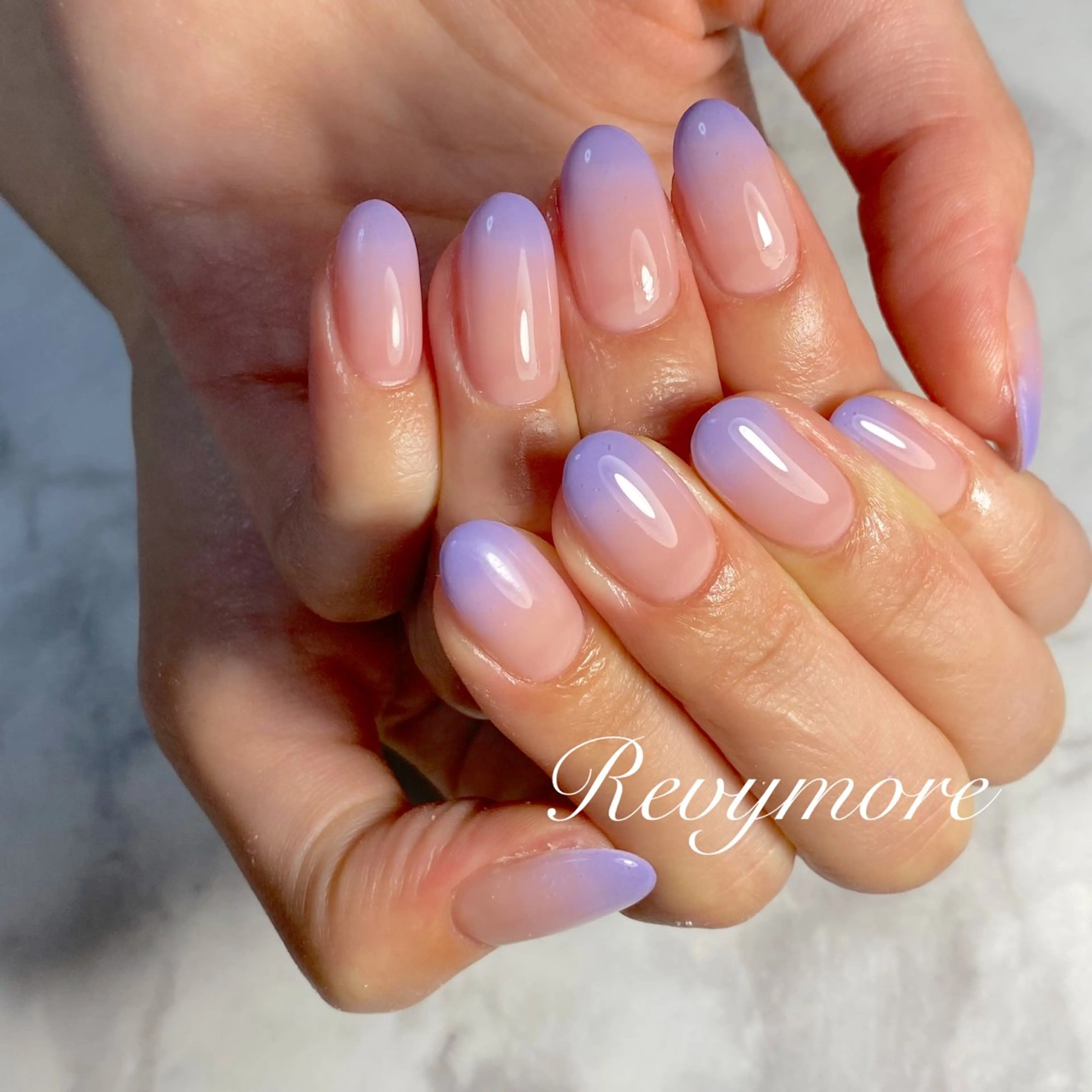 ネイル ジェルネイル キラキラネイル 韓国ネイル ニュアンスネイル オフィスネイル nail salon Revymore所属・nail salon Revymoreのネイルデザイン