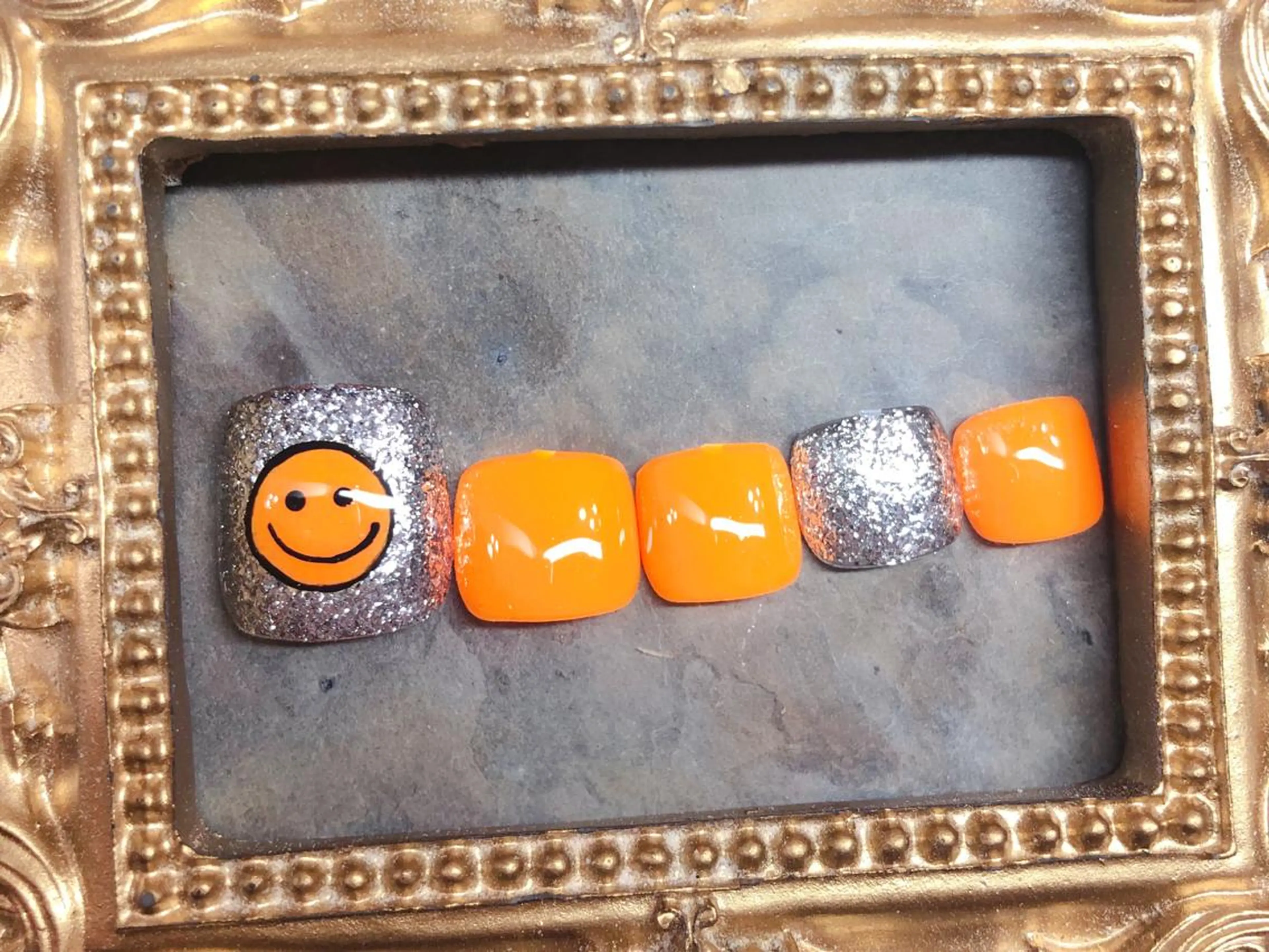 ネイル マジックミラー所属・マジック ミラーのネイルデザイン