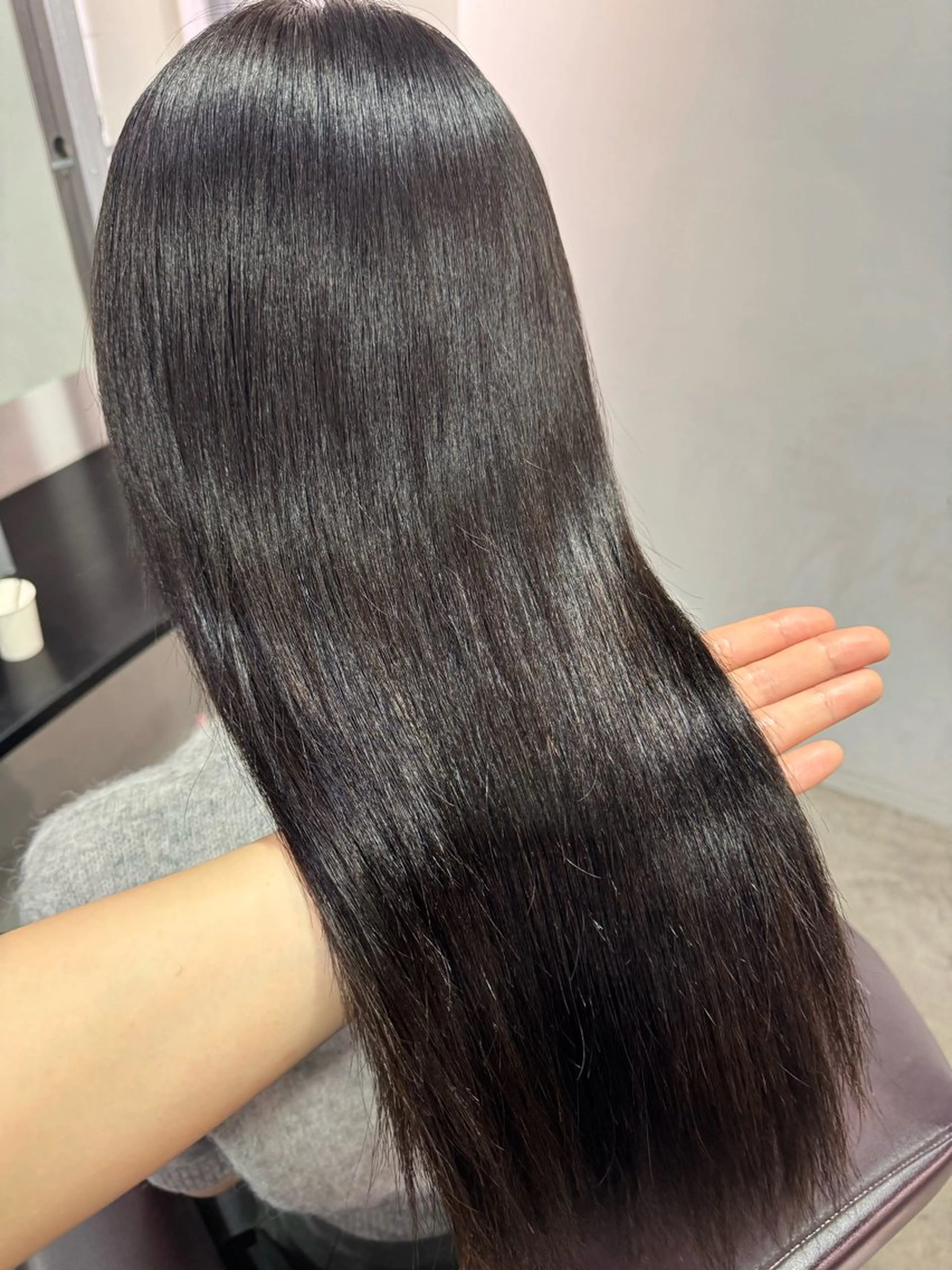 ロング パーマ ベージュ透明感カラー 🫧AYUMI🫧のヘアスタイル