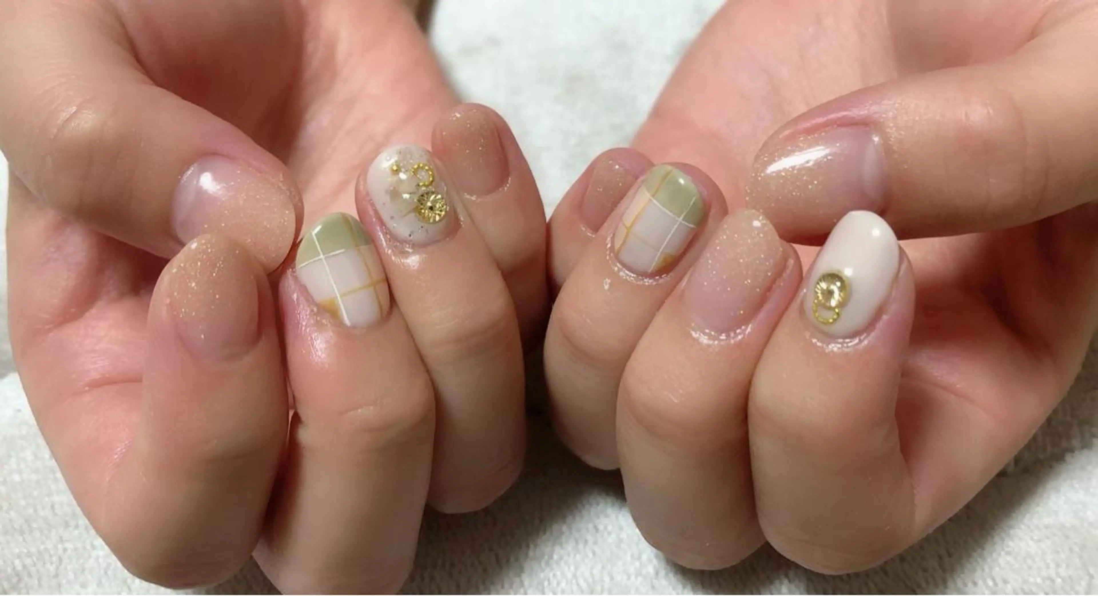 ネイル ハンドネイル t. yoshizawaのネイルデザイン